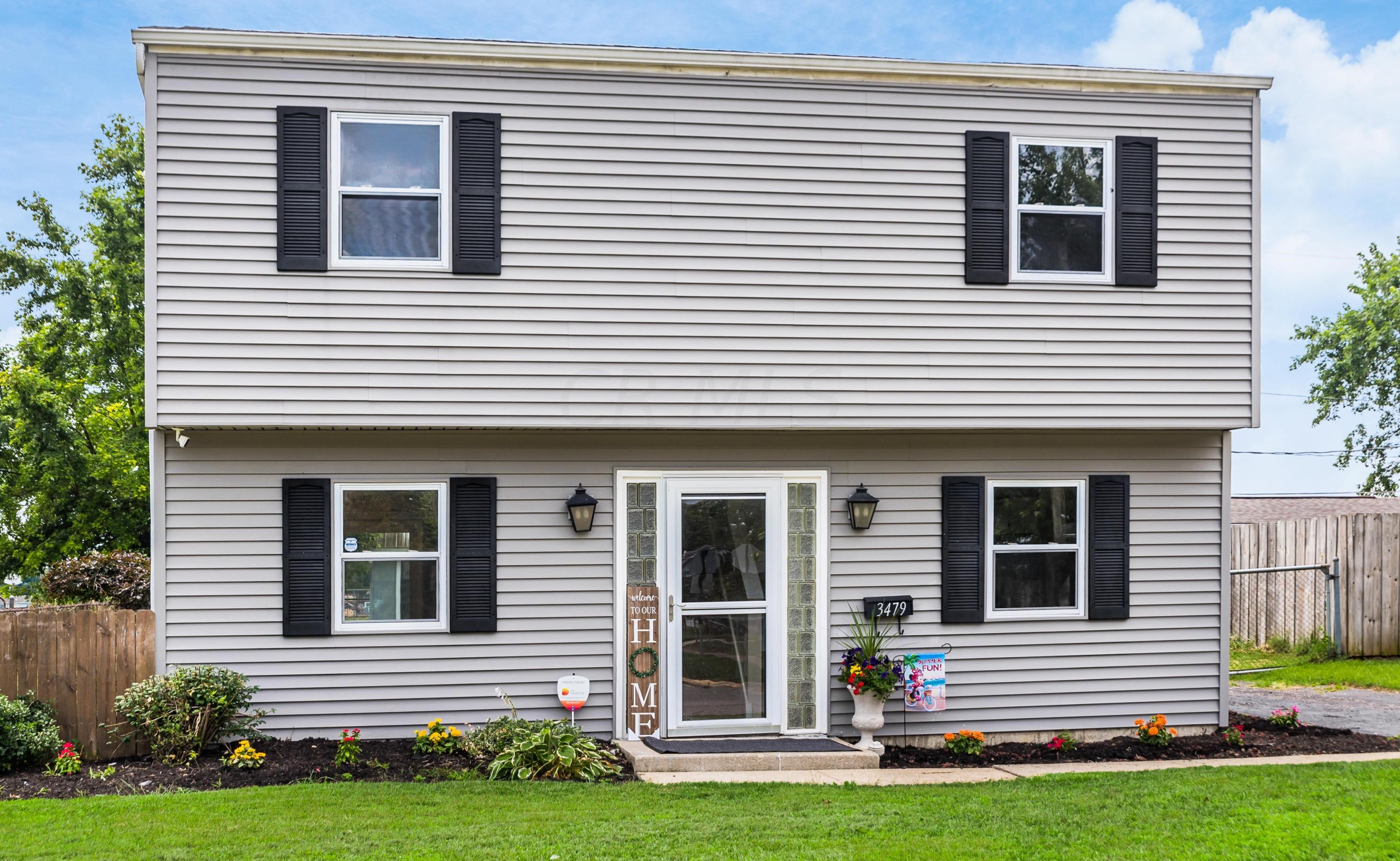 3479 Arnsby Rd, Columbus OH 43232-5909 exterior