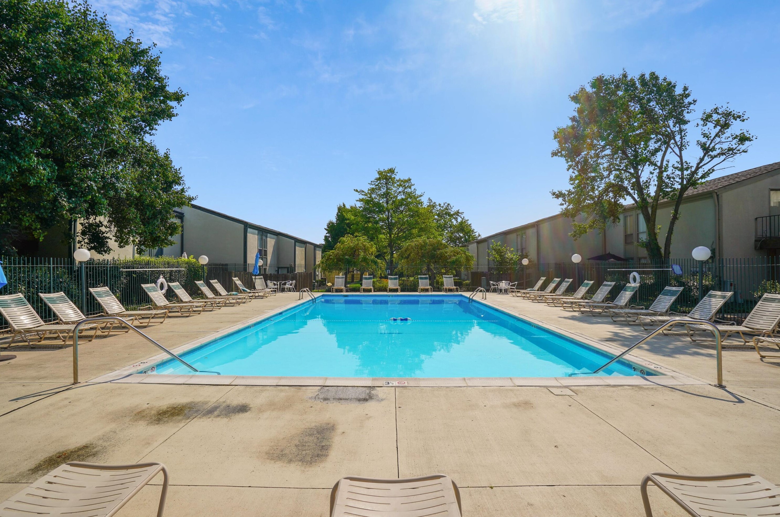 1126 Merrimar Cir, Columbus OH  43220-3582 exterior