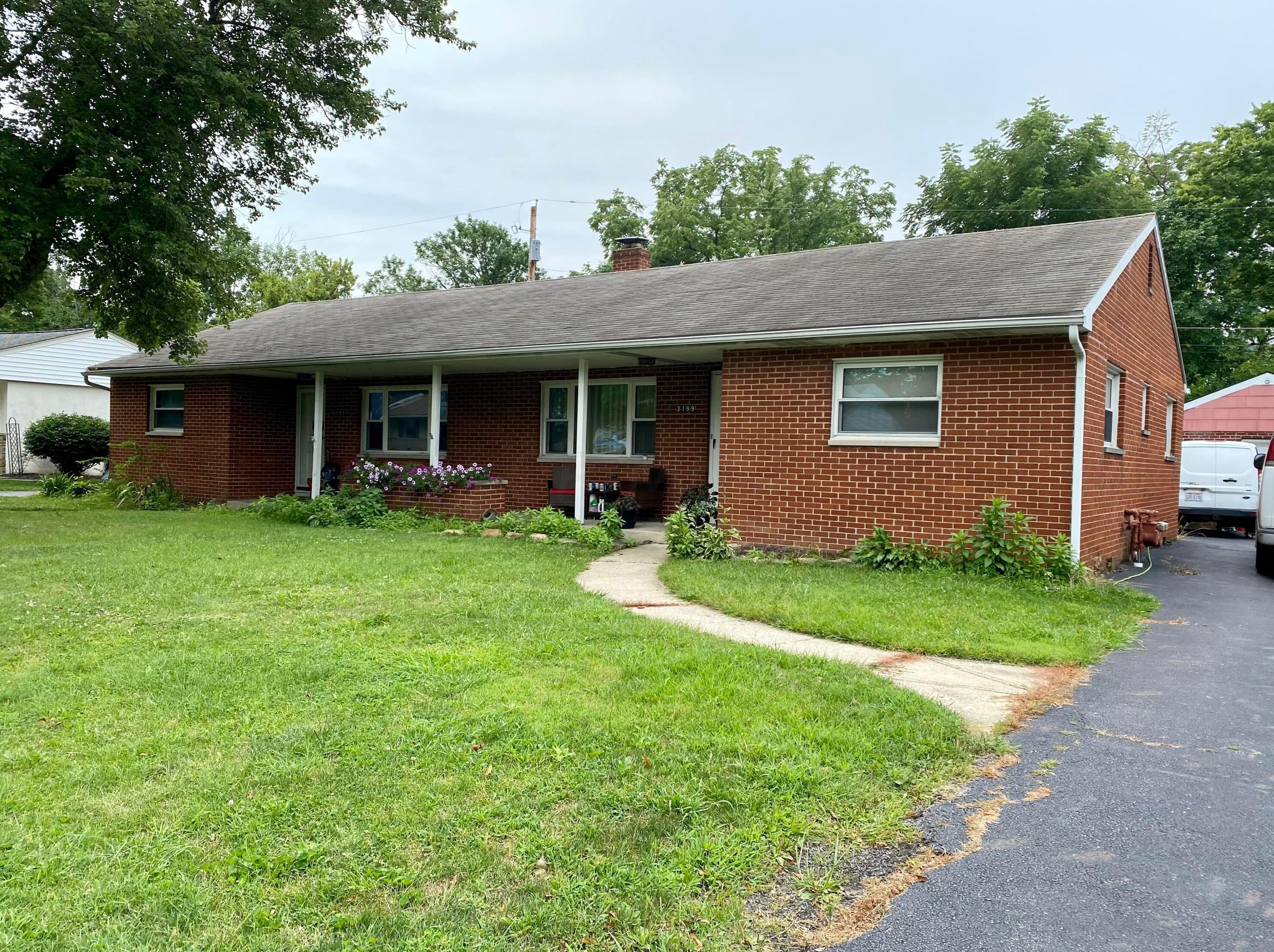 3191 Lotz Dr, Darbydale, OH 43123