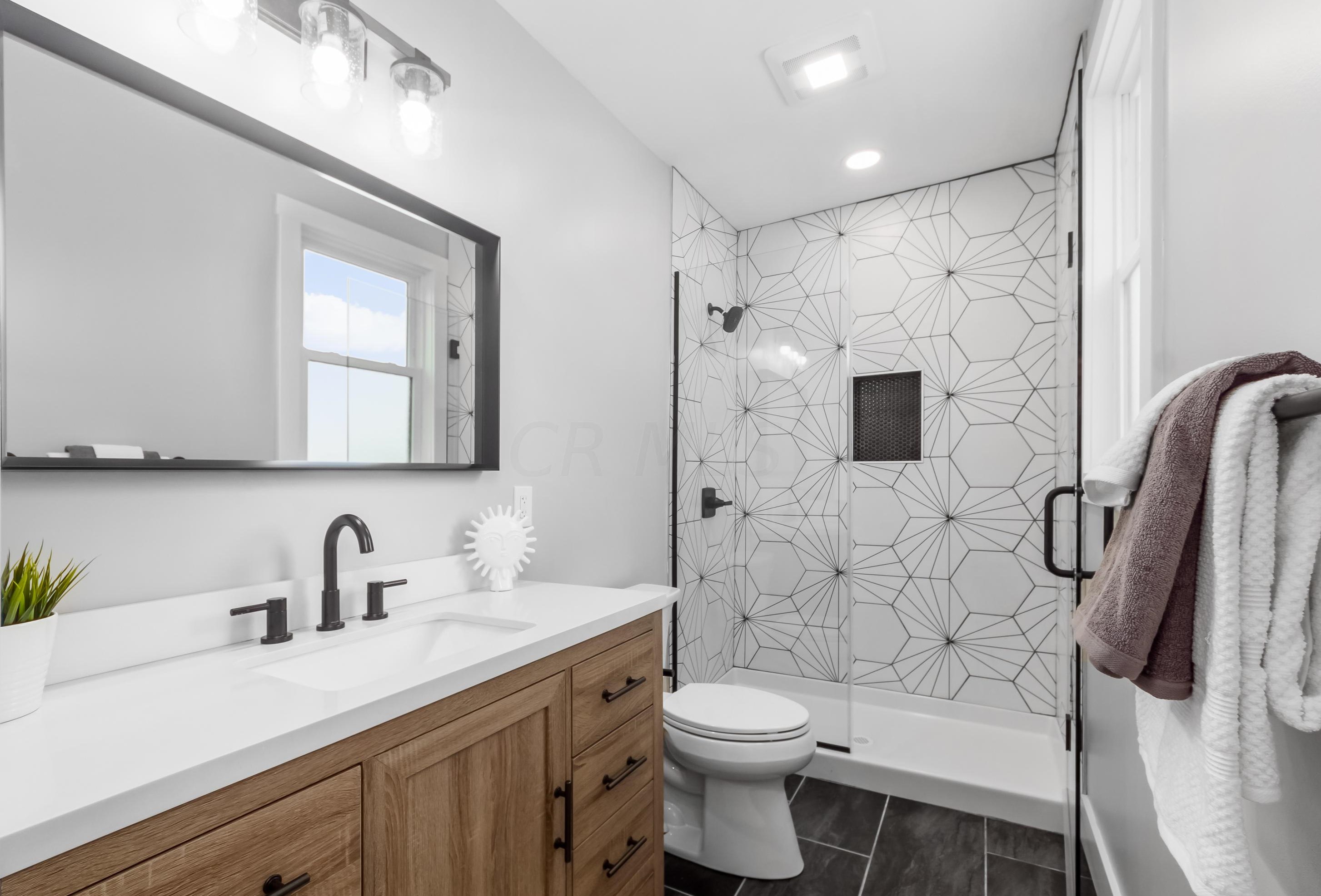 1225 Ann St, Columbus OH  43206-2807 exterior