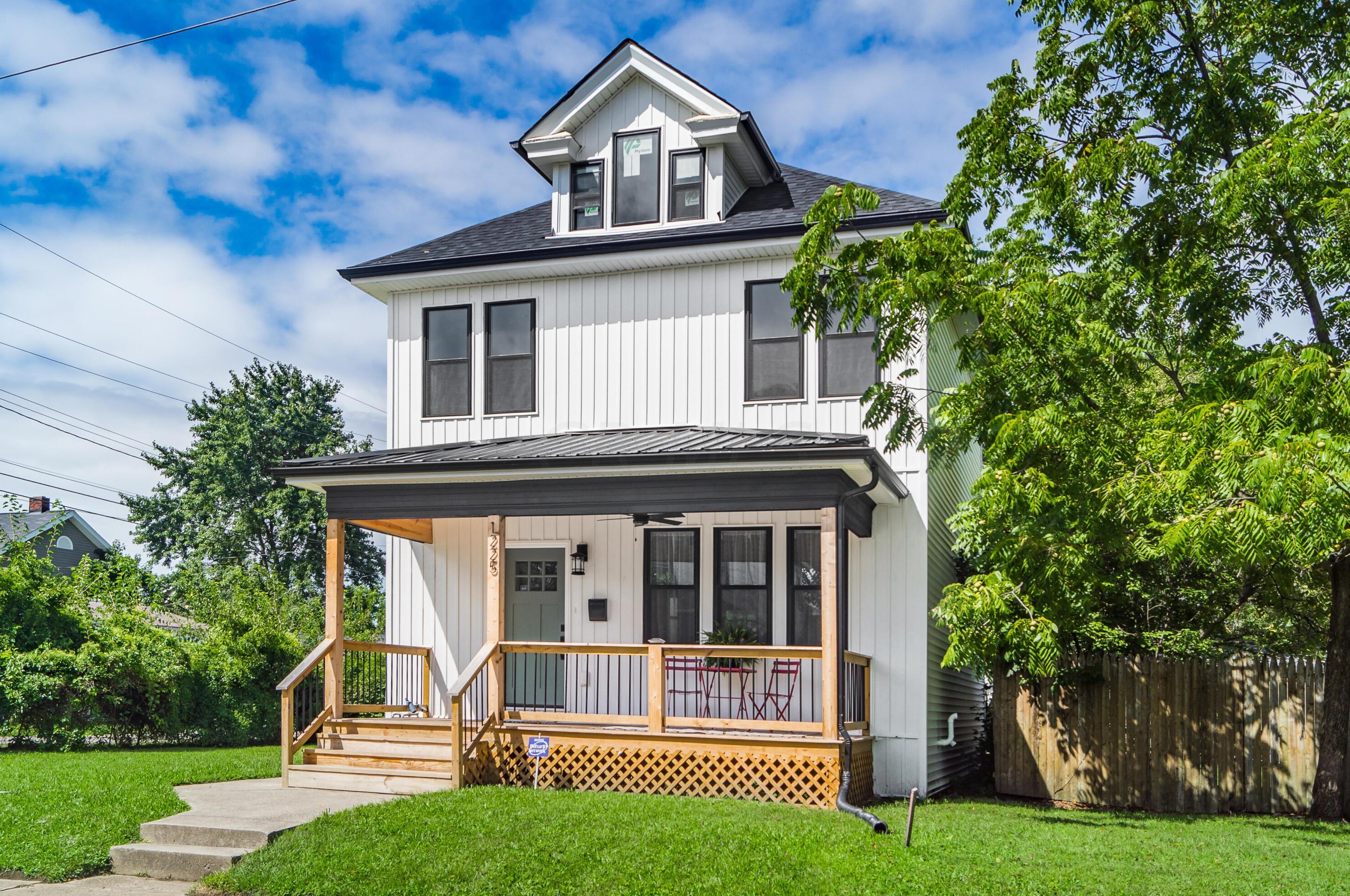 1225 Ann St, Columbus OH  43206-2807 exterior