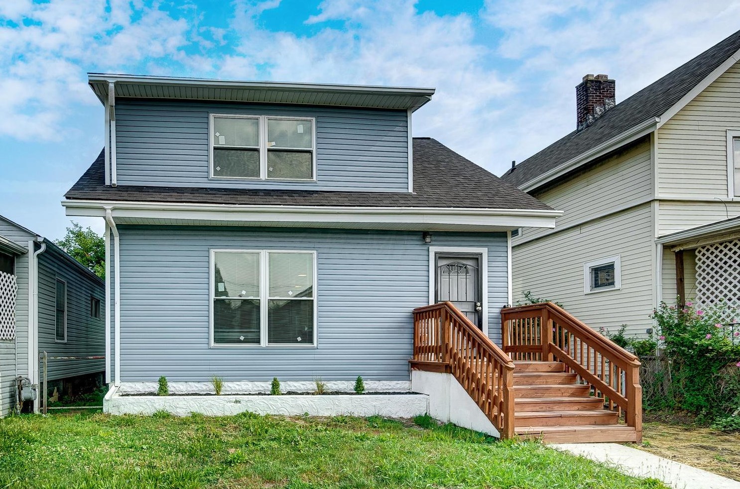 908 12th Ave, Columbus OH  43211-2724 exterior