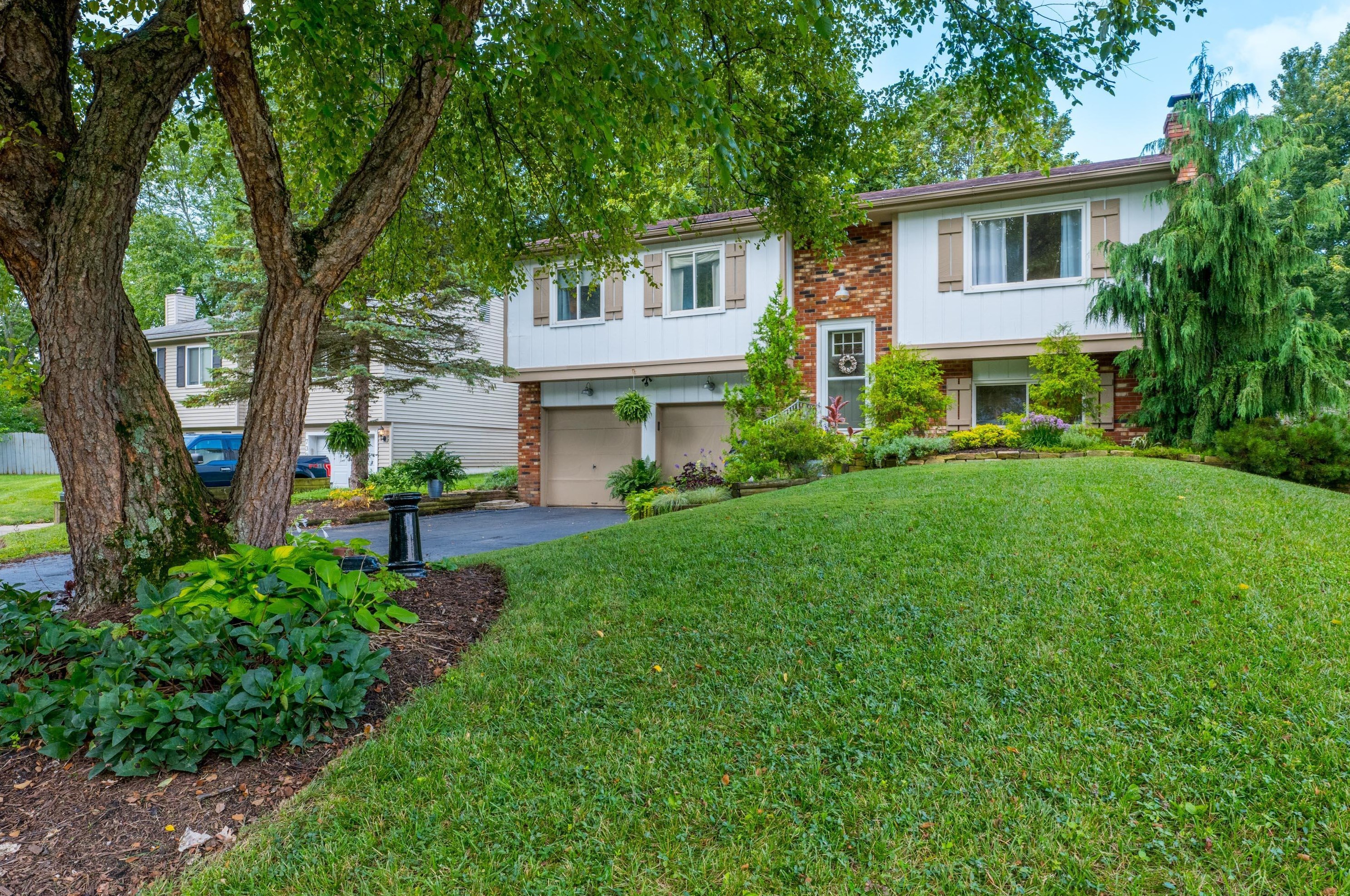 745 Mimosa Pl, Columbus, OH 43230-4821
