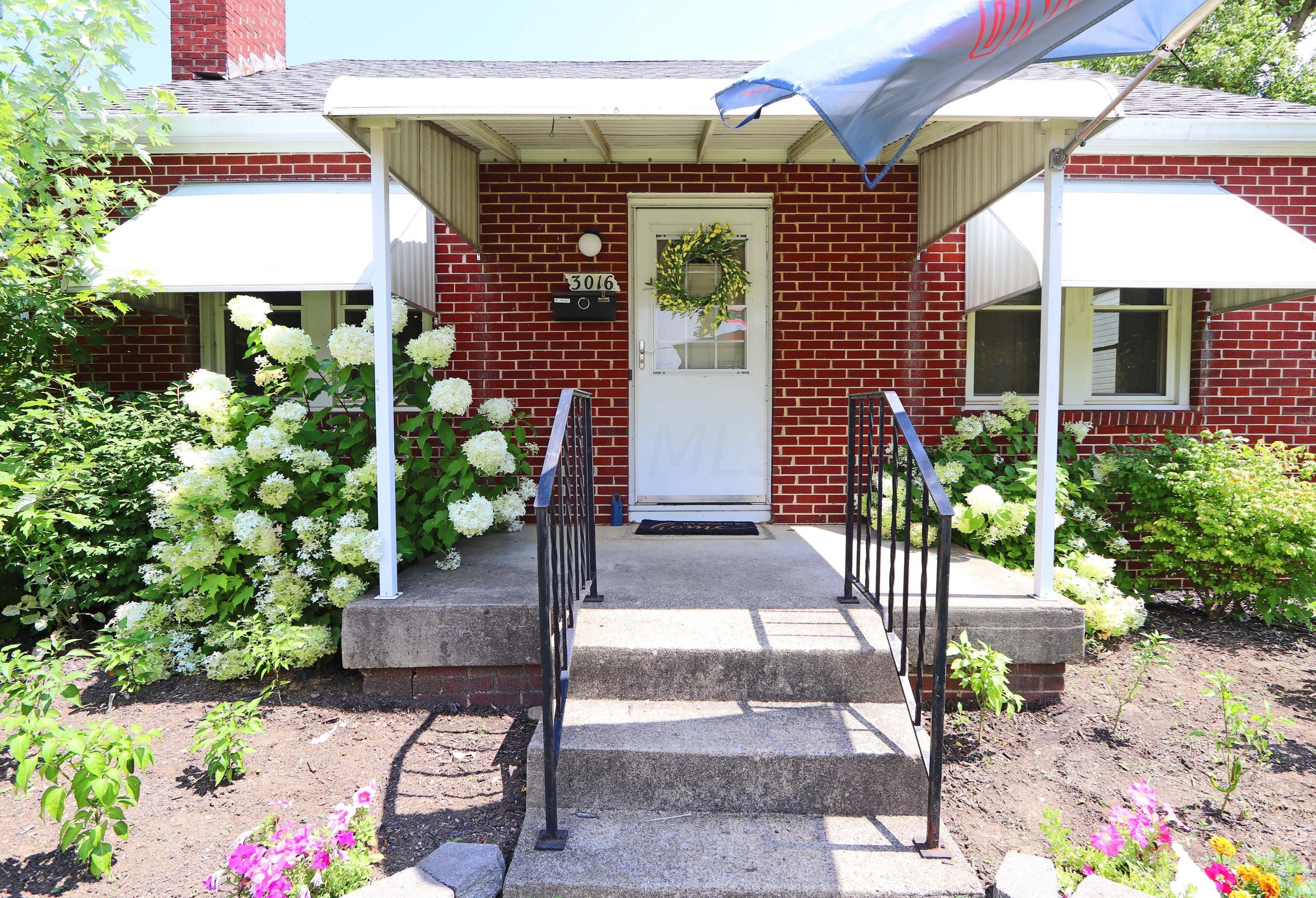 3016 Mcguffey Rd, Columbus, OH 43224-4137
