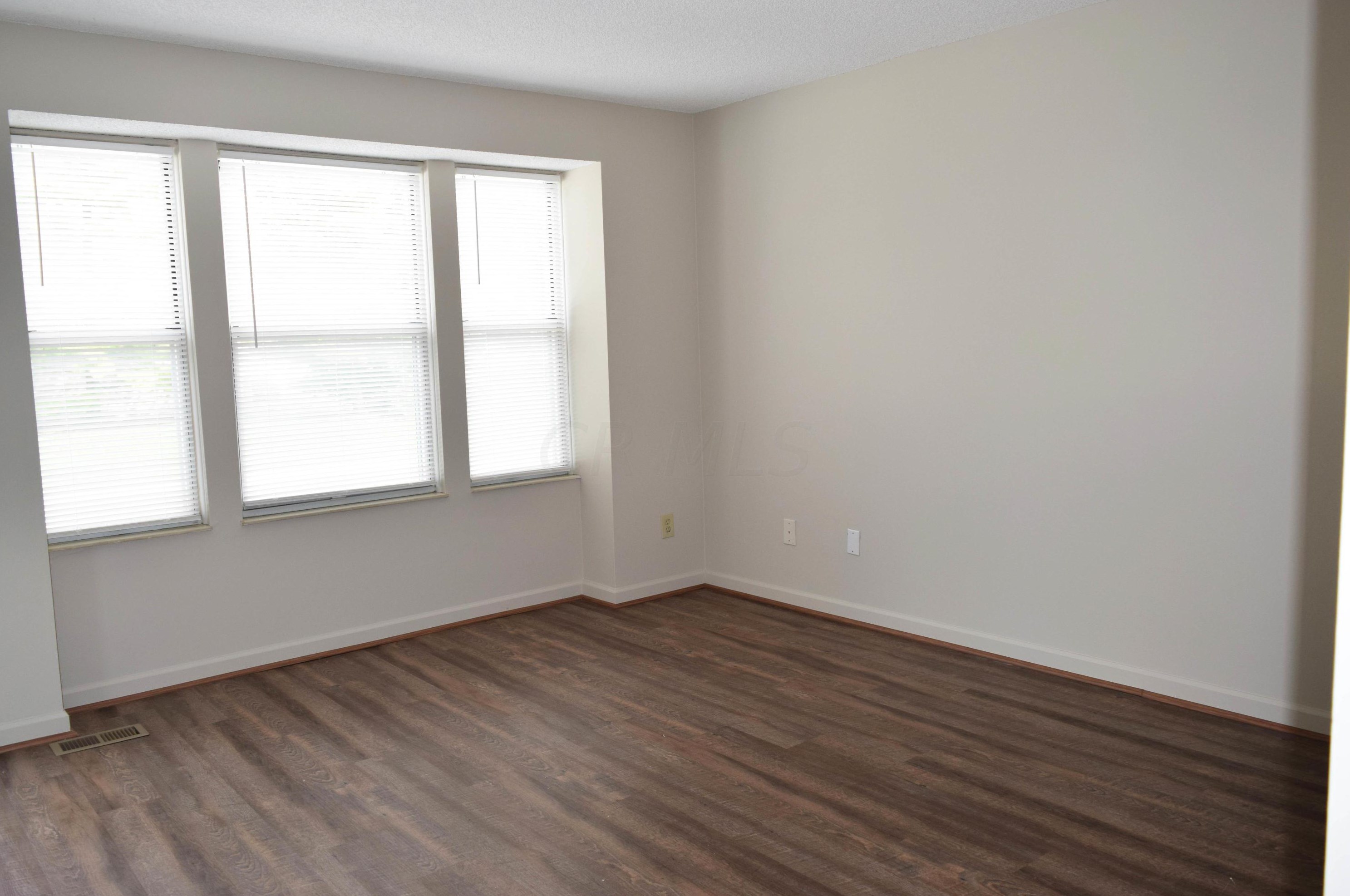 7895 Barkwood Dr #19f, Sharon Township, OH 43085