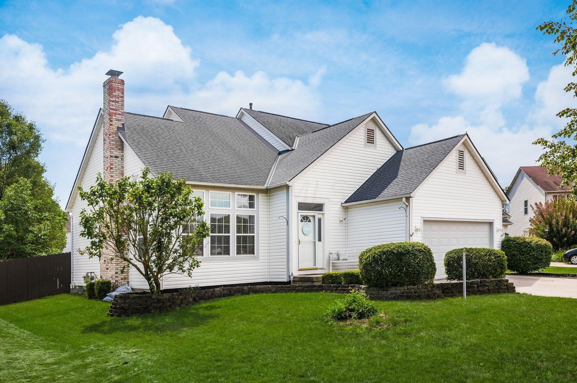 5457 Hyde Park Dr, Hilliard, OH 43026-8582
