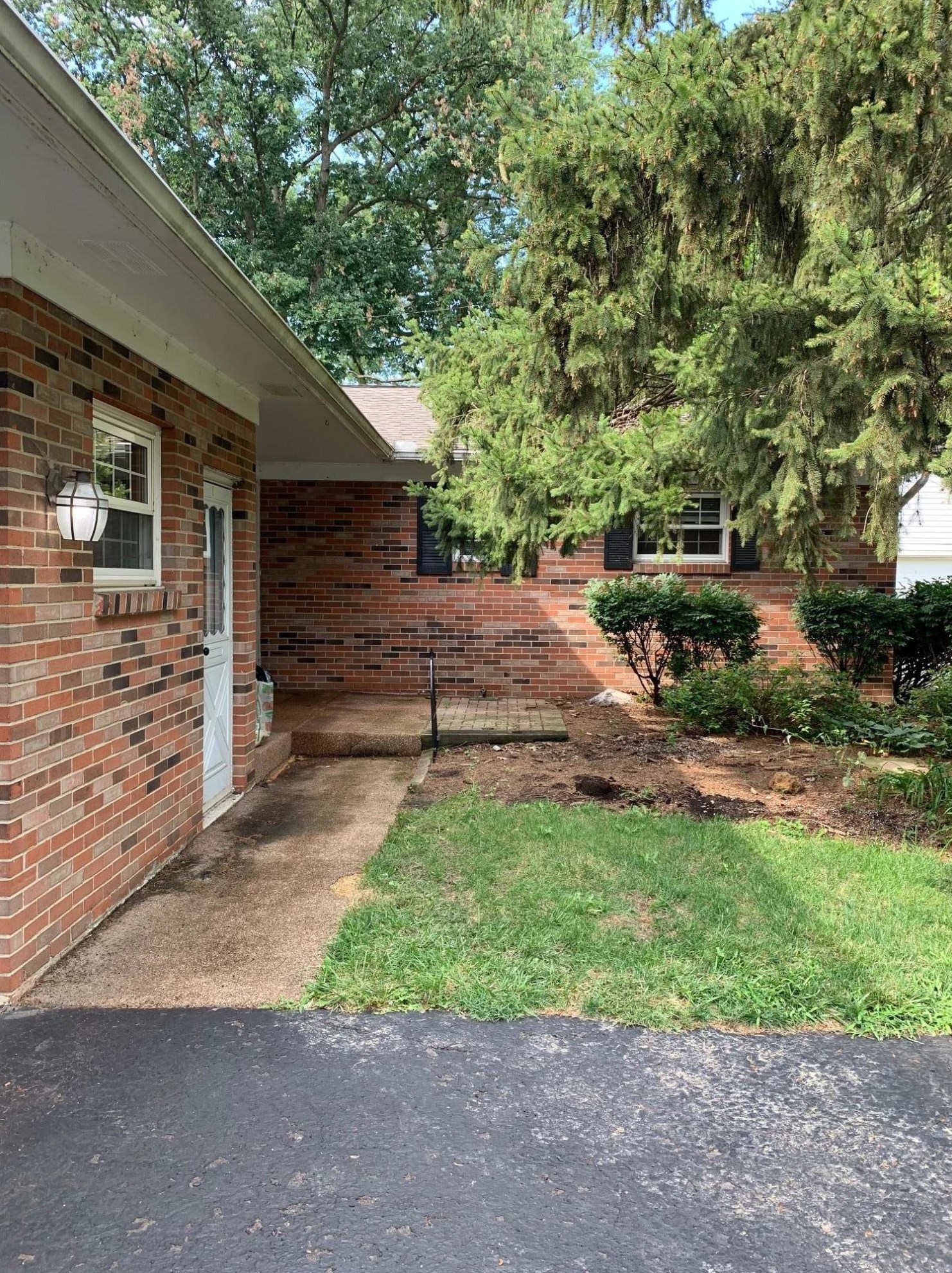 2714 Wildwood Rd, Columbus, OH 43231-4832