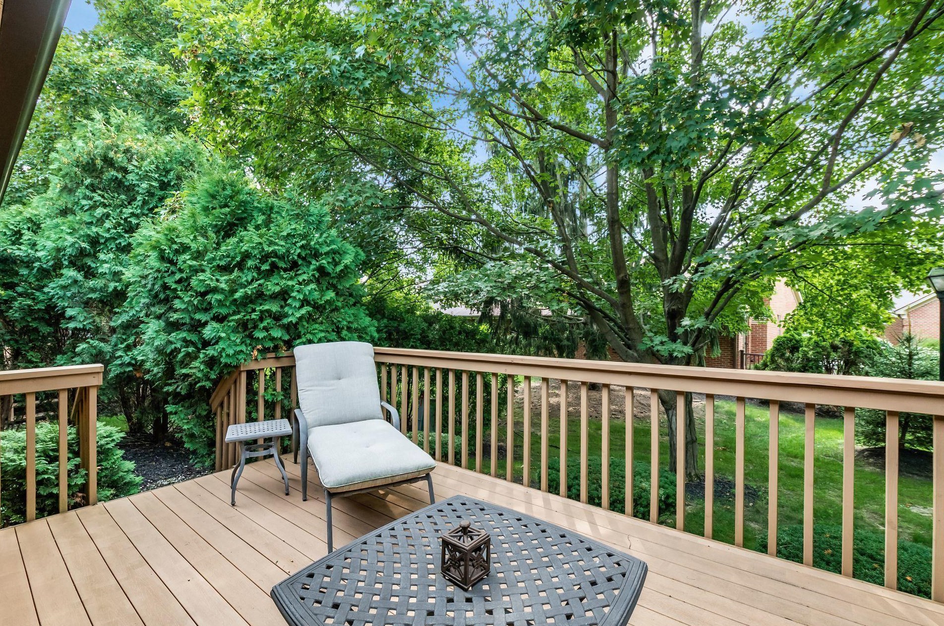 5753 Kingstree Dr, Dublin OH  43017-2226 exterior