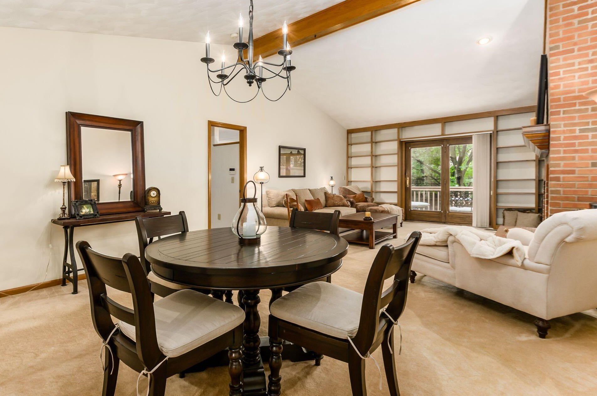 5753 Kingstree Dr, Dublin OH  43017-2226 exterior