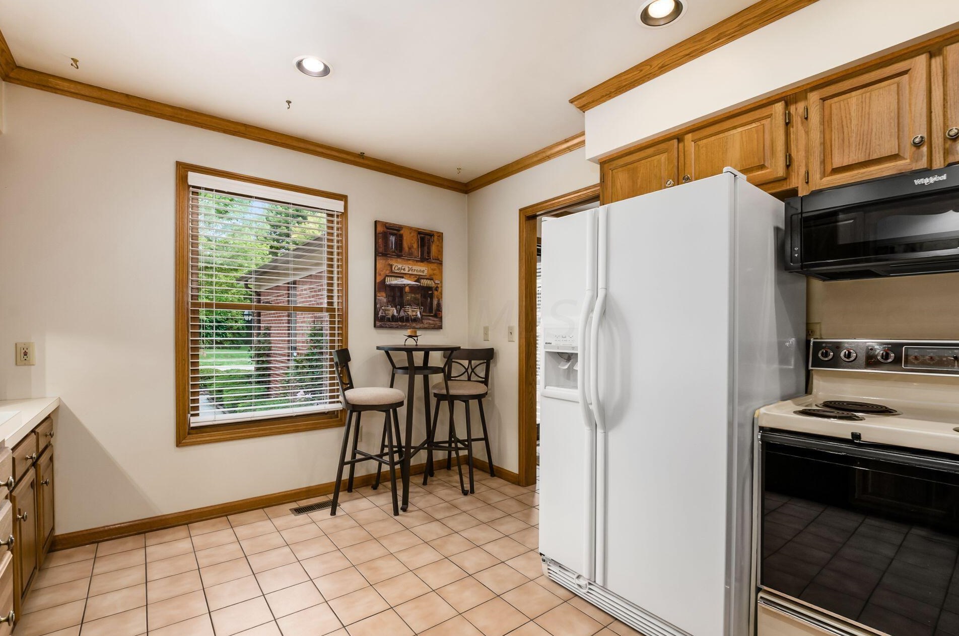 5753 Kingstree Dr, Dublin OH  43017-2226 exterior