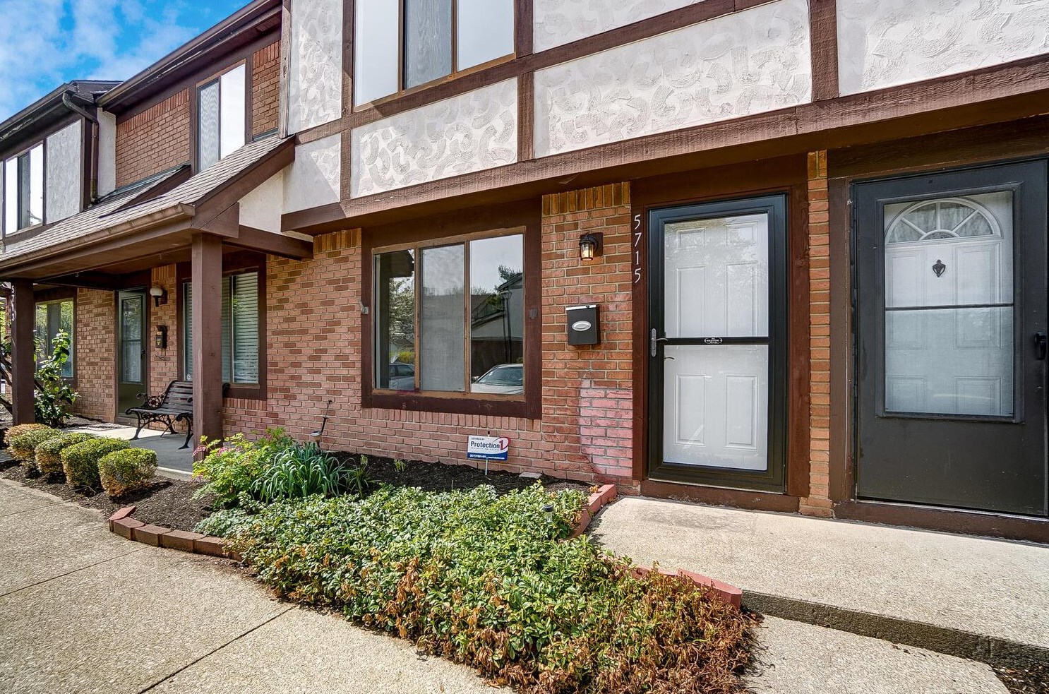 5715 Jousting Ln, Columbus, OH 43231-2979