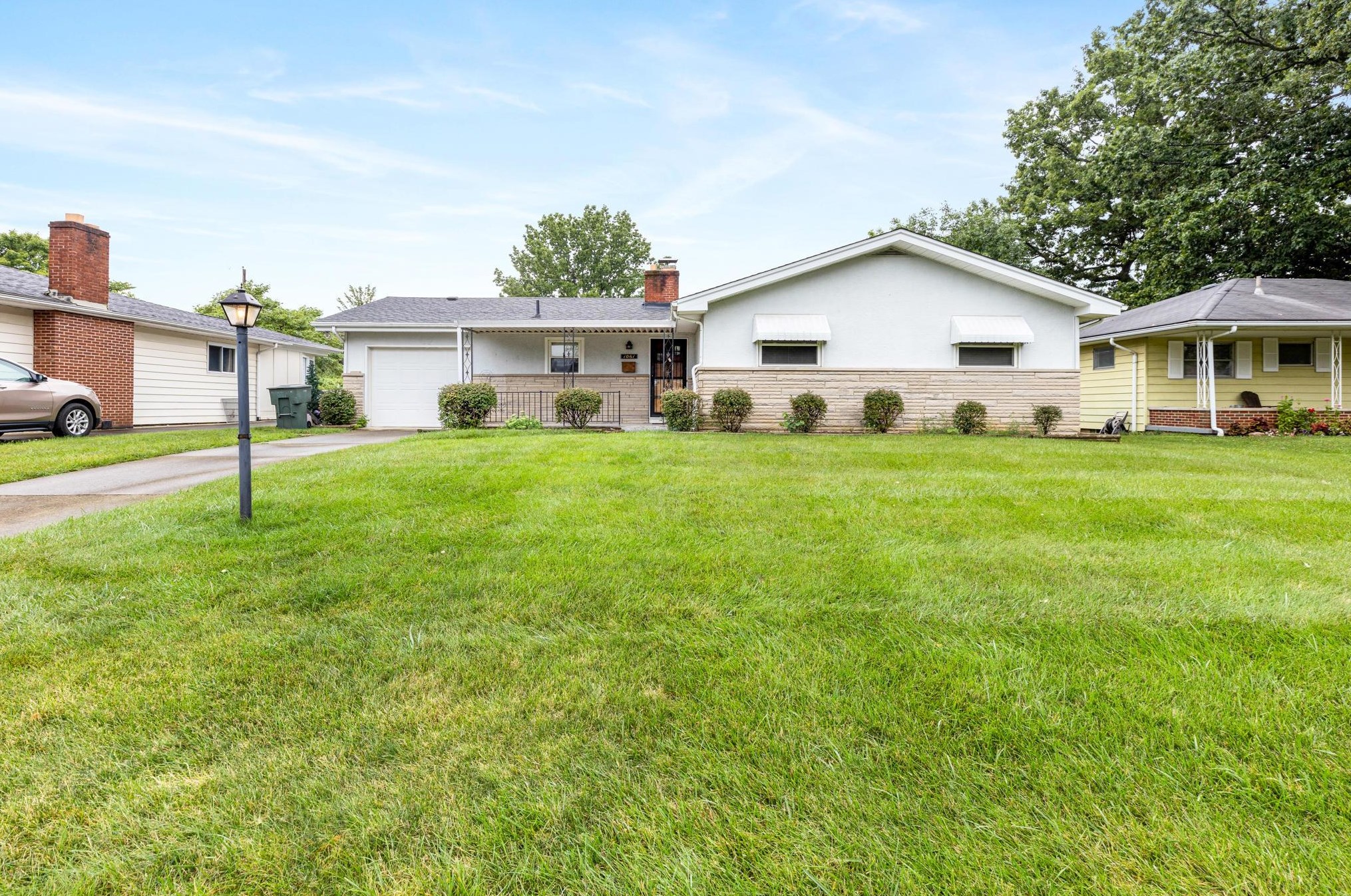 1061 Wiltshire Rd, Columbus, OH 43204-2342