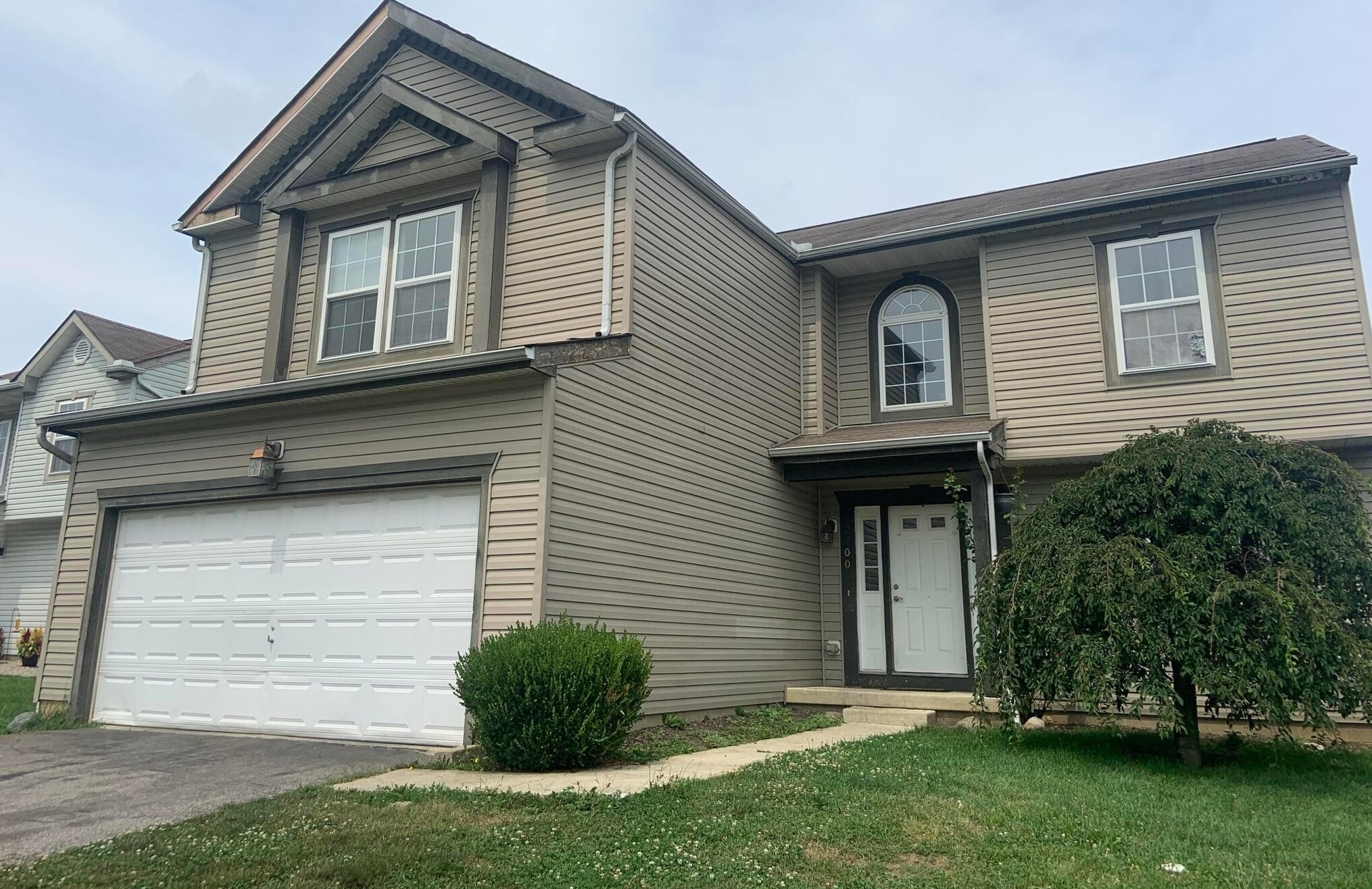 2700 Hafton Woods Ct, Columbus, OH 43204-2271