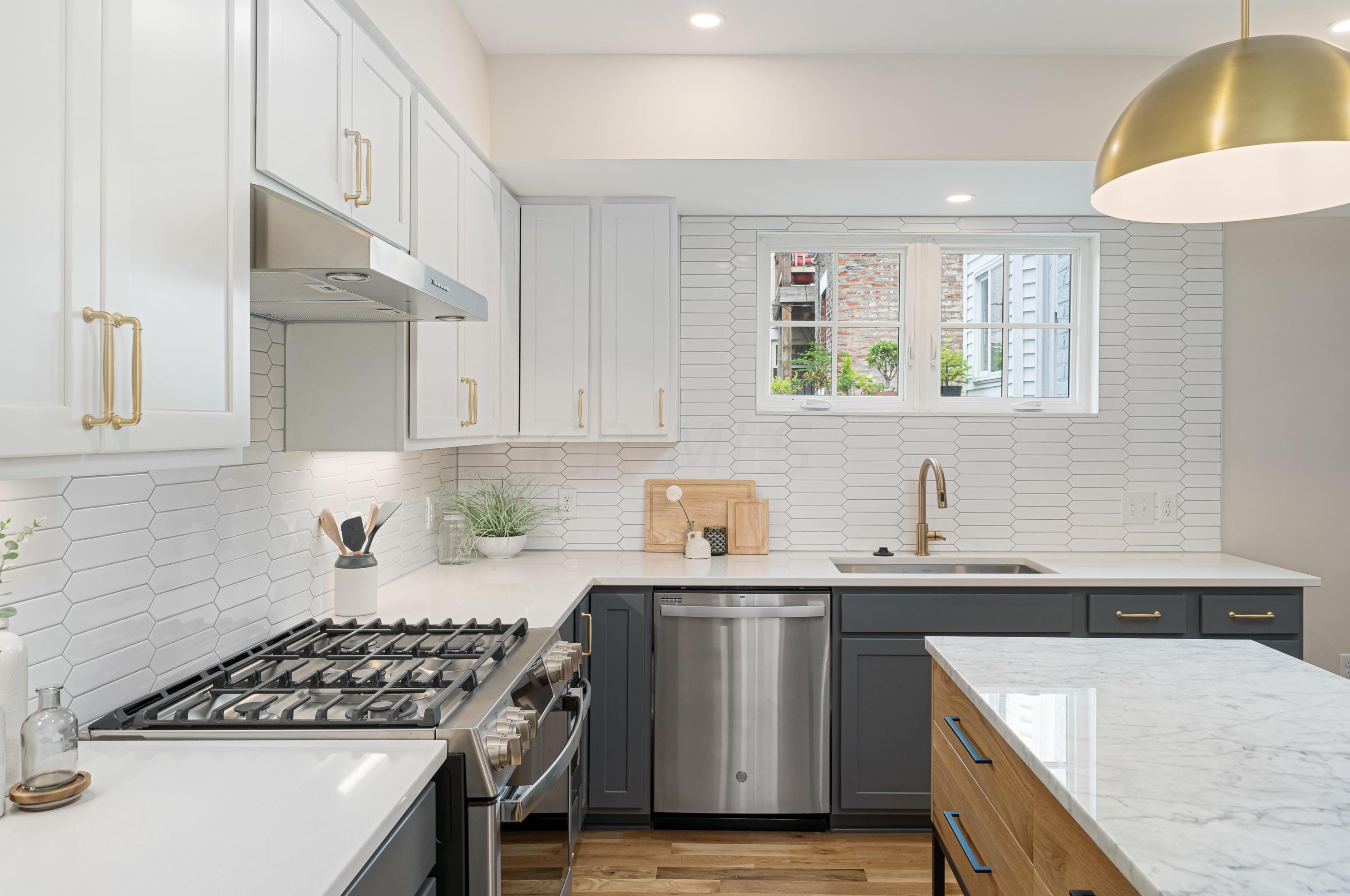 159 21st St, Columbus OH  43203-1588 exterior