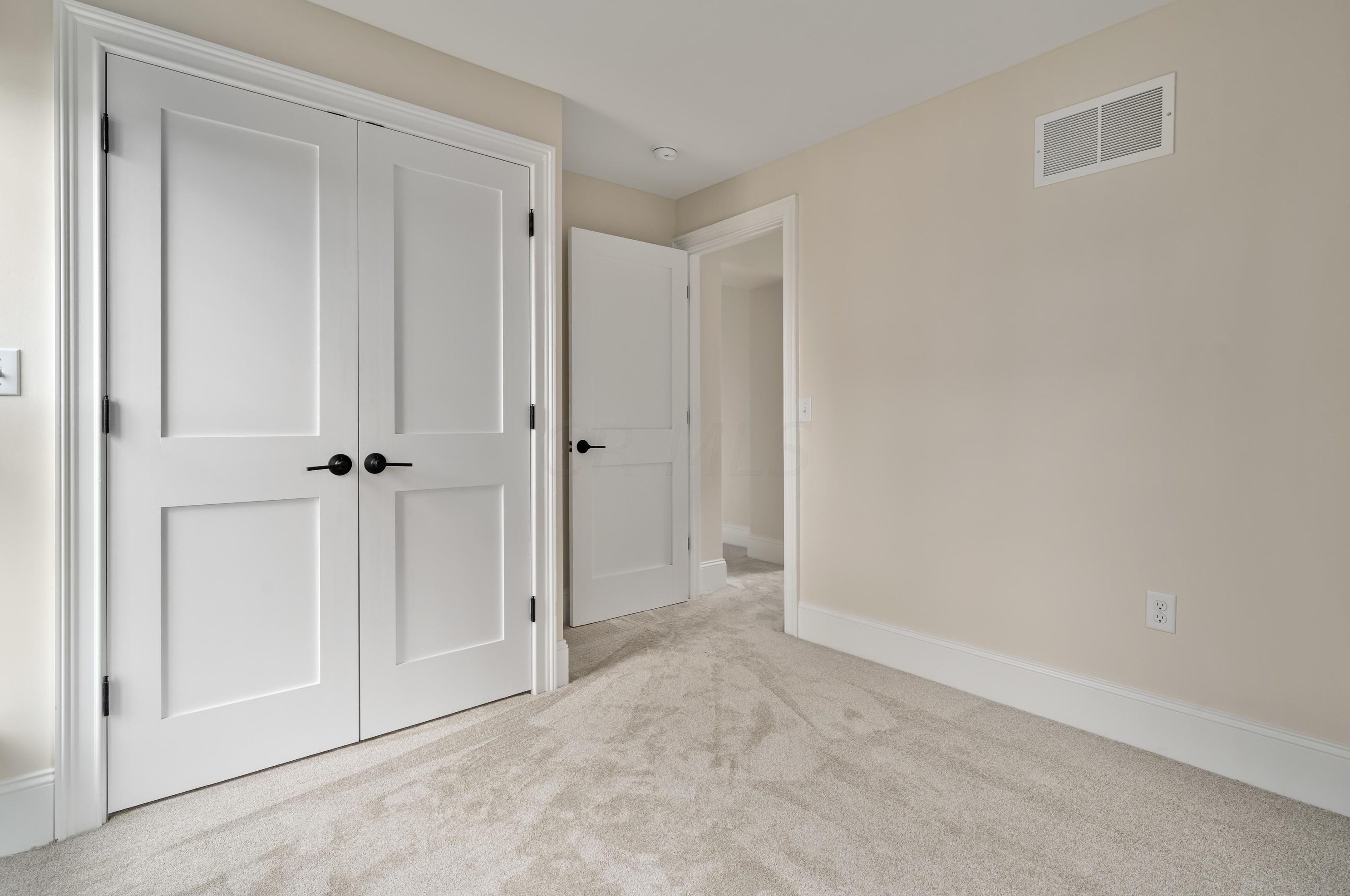 159 21st St, Columbus OH  43203-1588 exterior