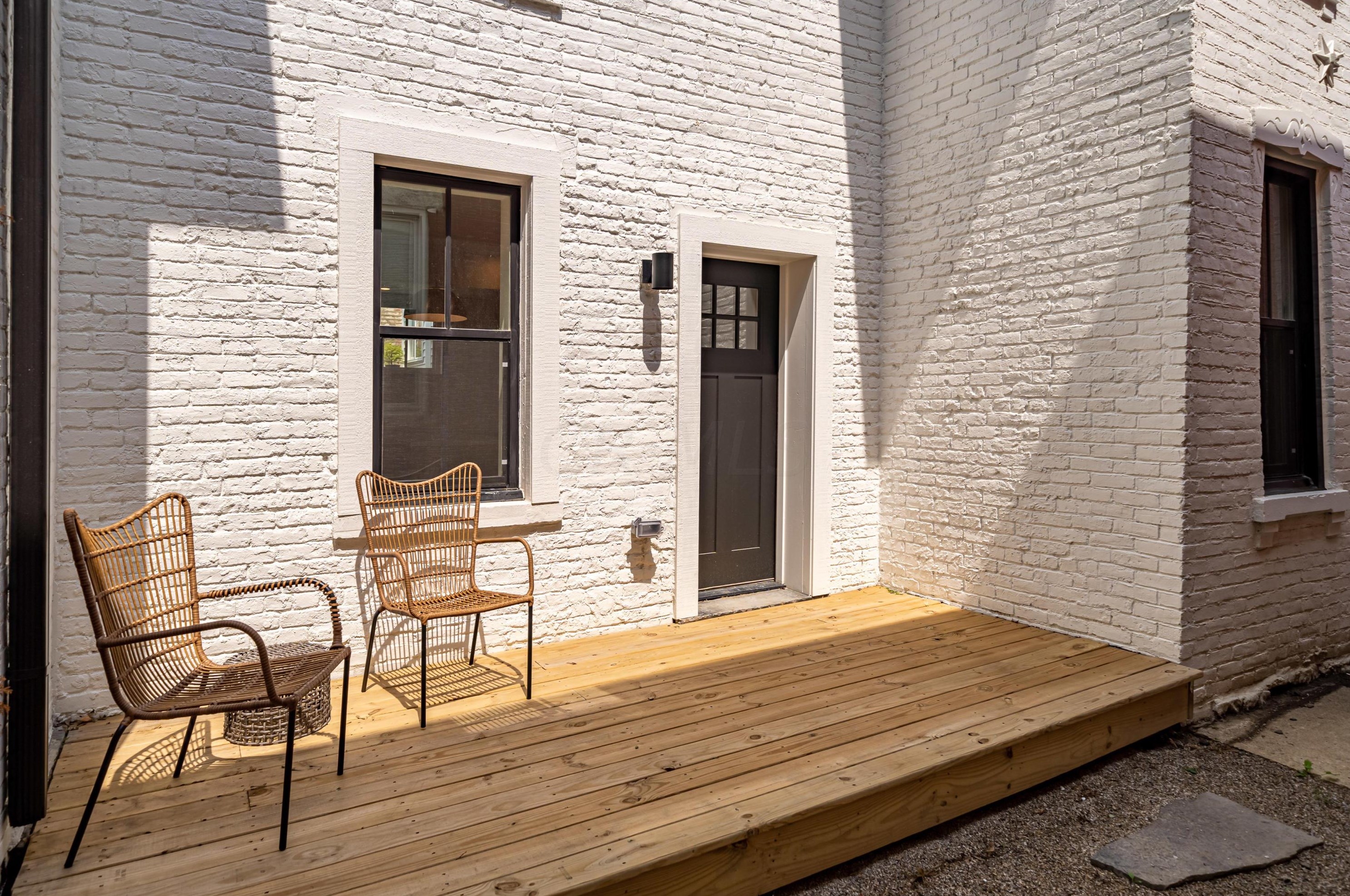 159 21st St, Columbus OH  43203-1588 exterior