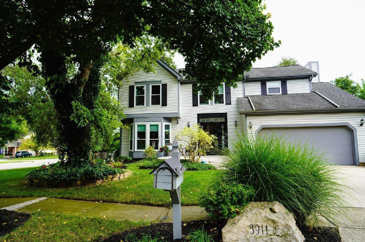 3911 Appaloosa Ct, Columbus, OH 43221-5700