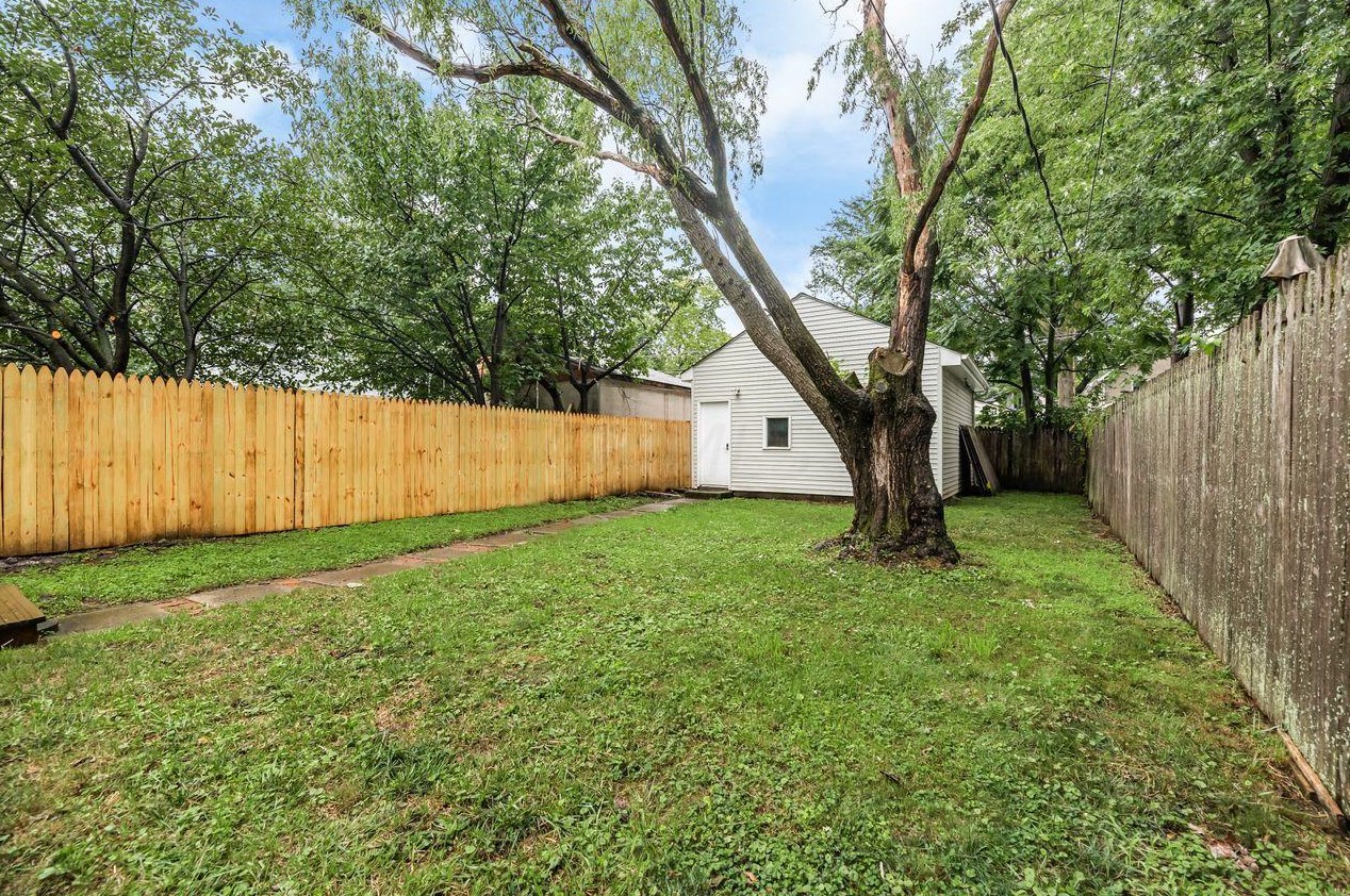 999 Pennsylvania Ave, Columbus OH 43201-3338 exterior