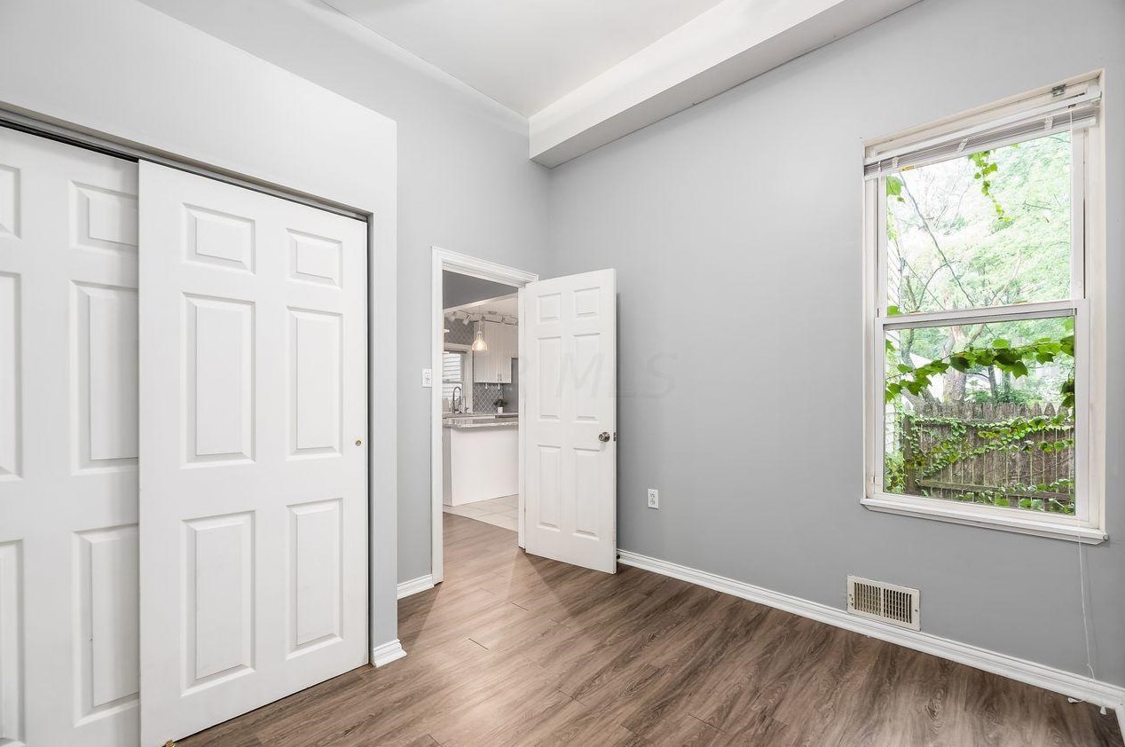 999 Pennsylvania Ave, Columbus OH 43201-3338 exterior