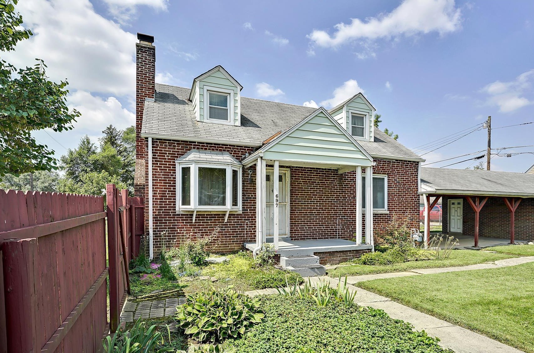 697 Belvidere Ave, Columbus, OH 43223-1718
