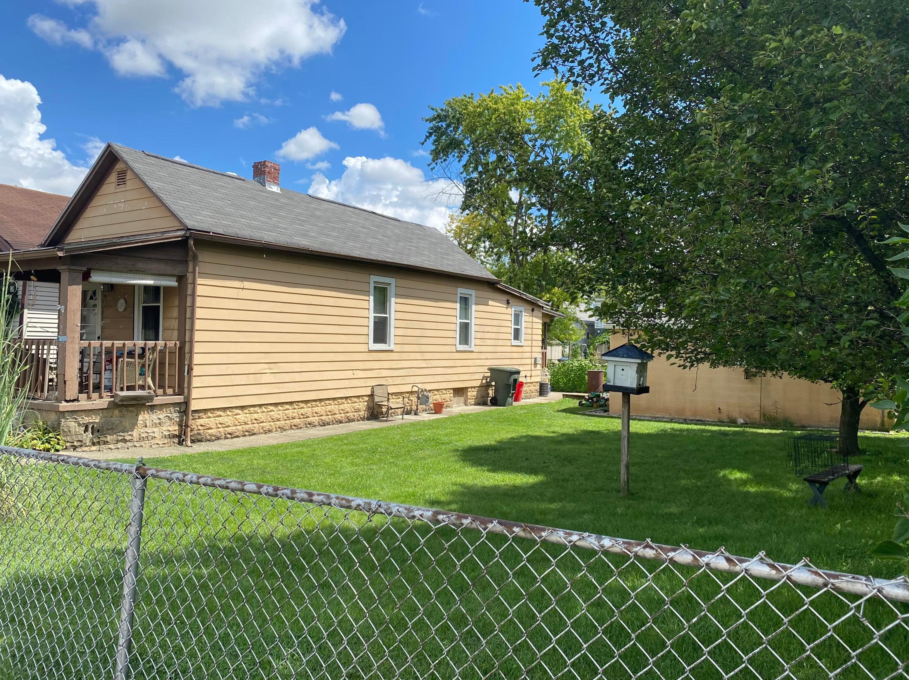 931 Campbell Ave, Columbus, OH 43223-1521