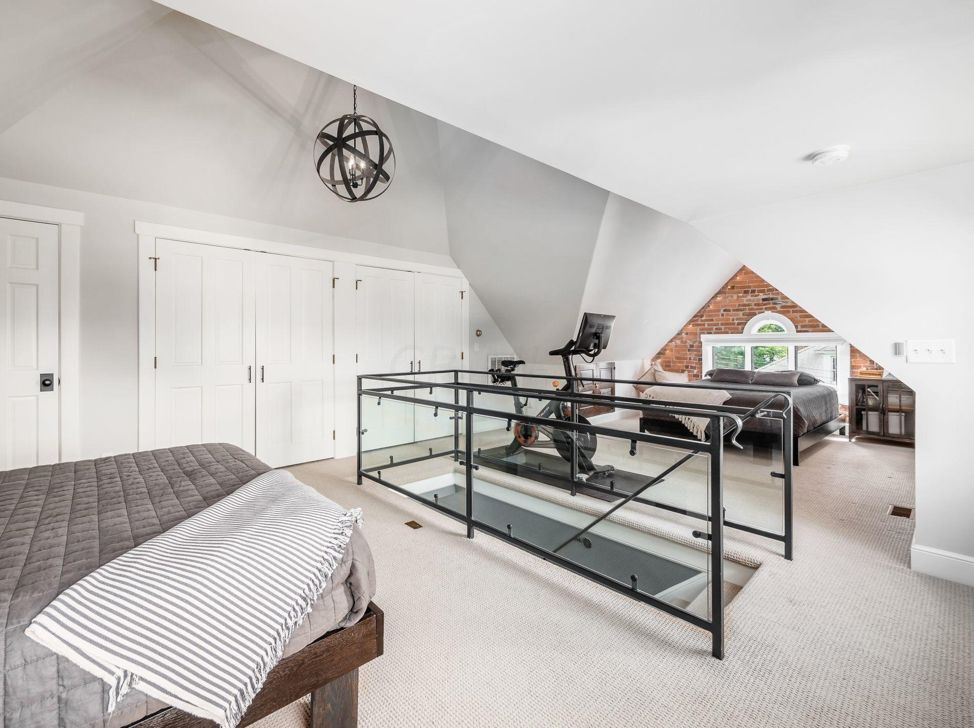 702 6 St, Columbus OH 43206-2126 exterior