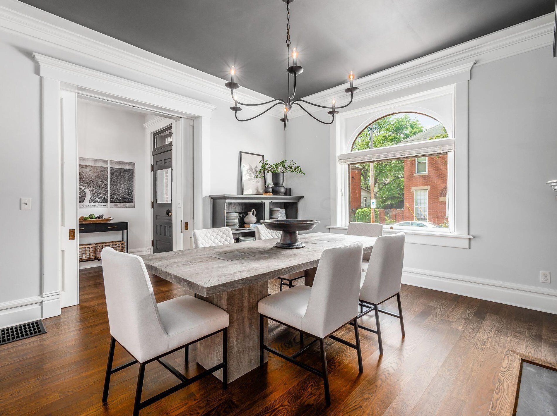 702 6 St, Columbus OH 43206-2126 exterior