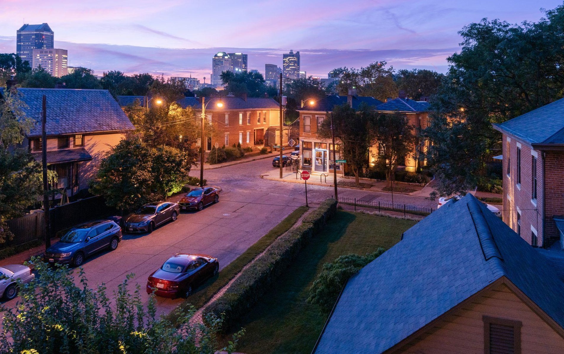 702 6 St, Columbus OH 43206-2126 exterior