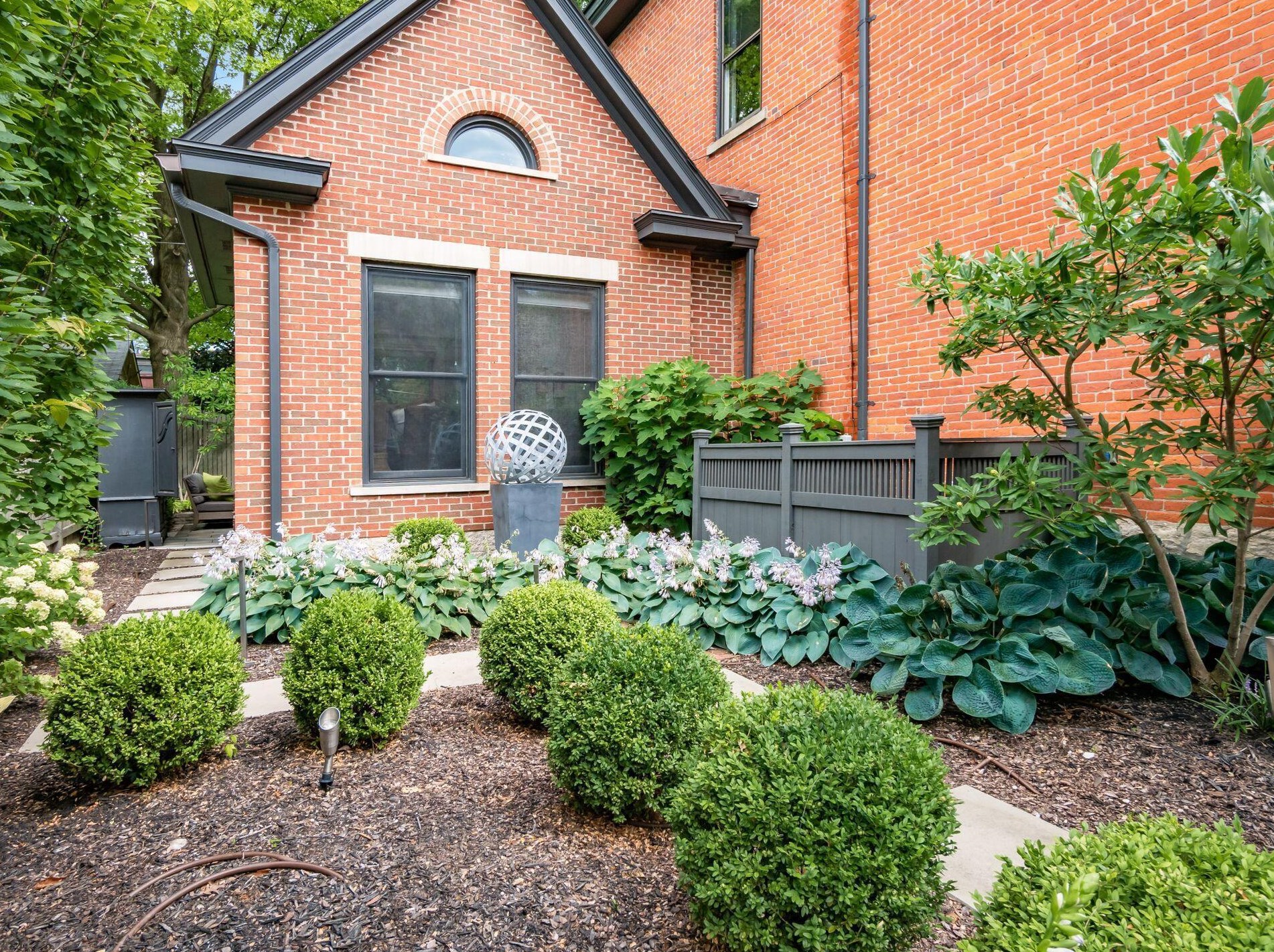 702 6 St, Columbus OH 43206-2126 exterior