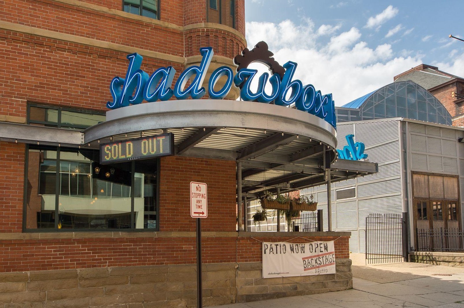 702 6 St, Columbus OH 43206-2126 exterior