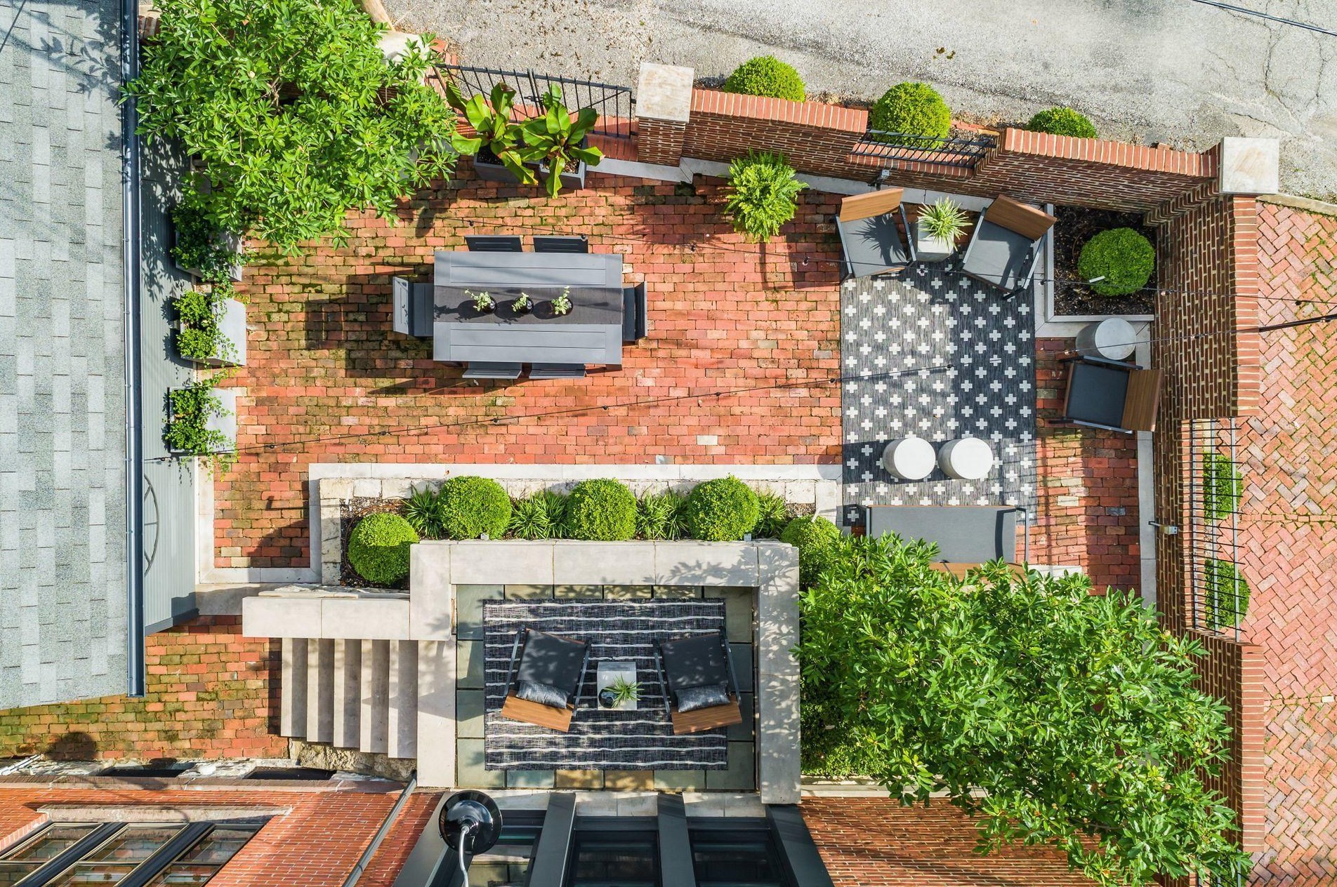 702 6 St, Columbus OH 43206-2126 exterior