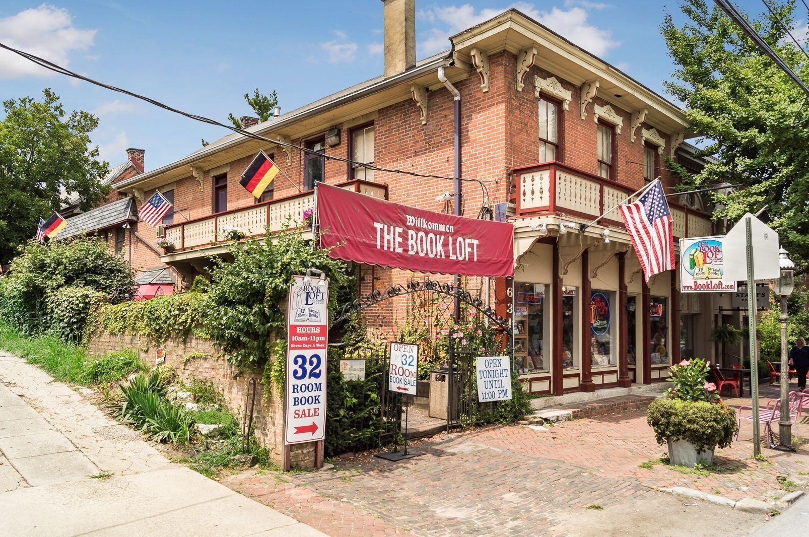 702 6 St, Columbus OH 43206-2126 exterior