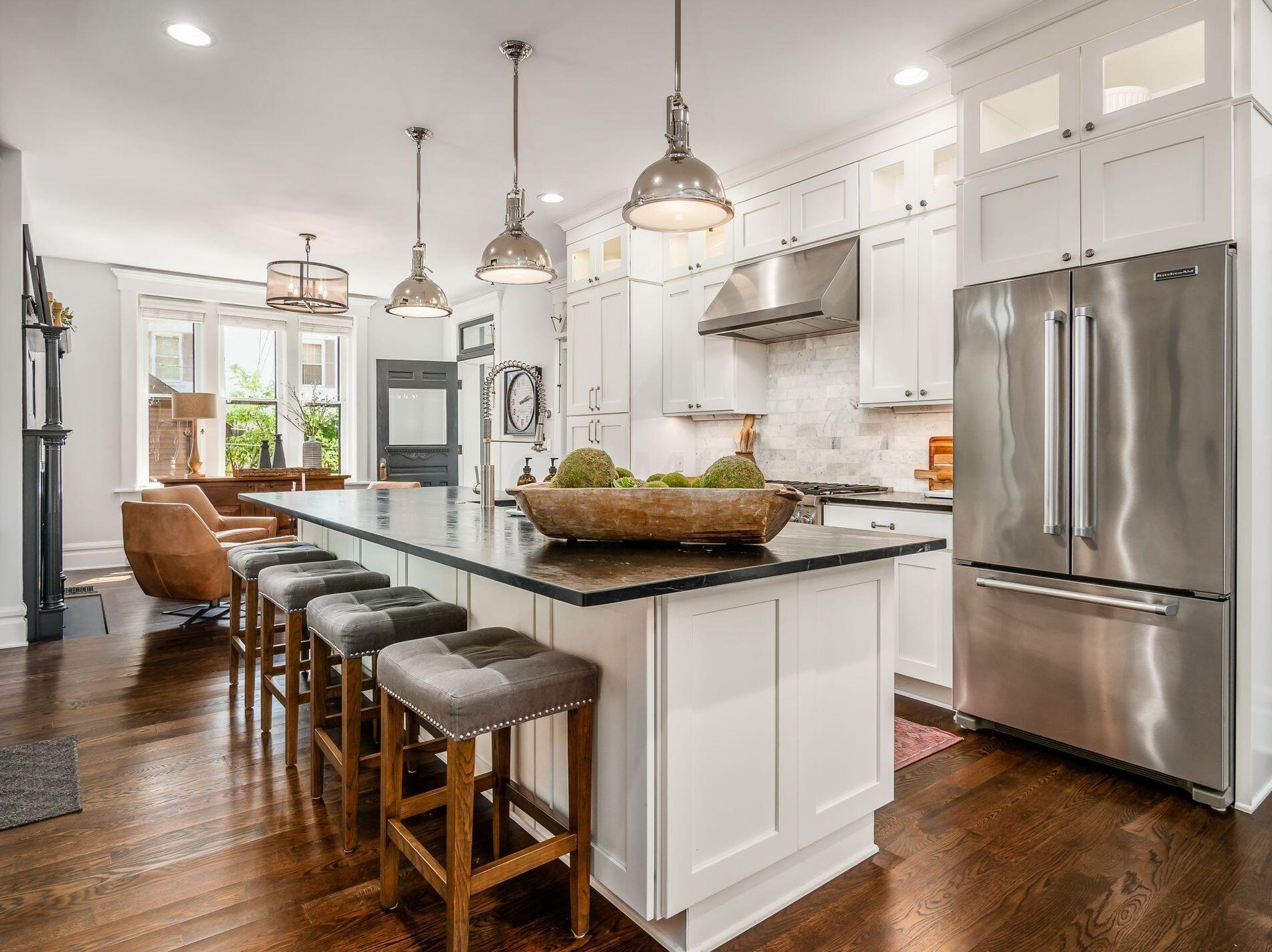 702 6 St, Columbus OH 43206-2126 exterior