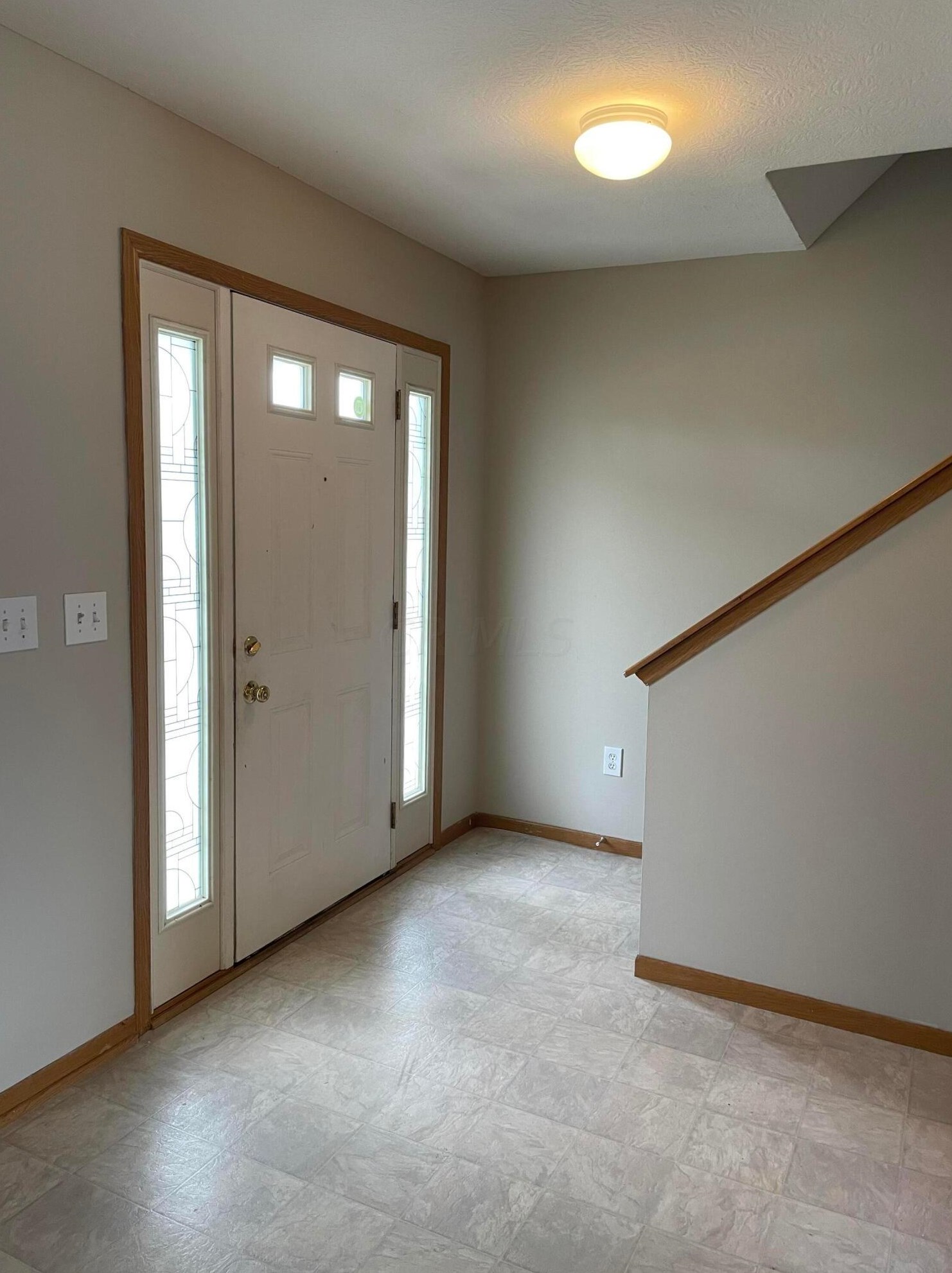 3850 Powder Ridge Rd, Darbydale, OH 43123