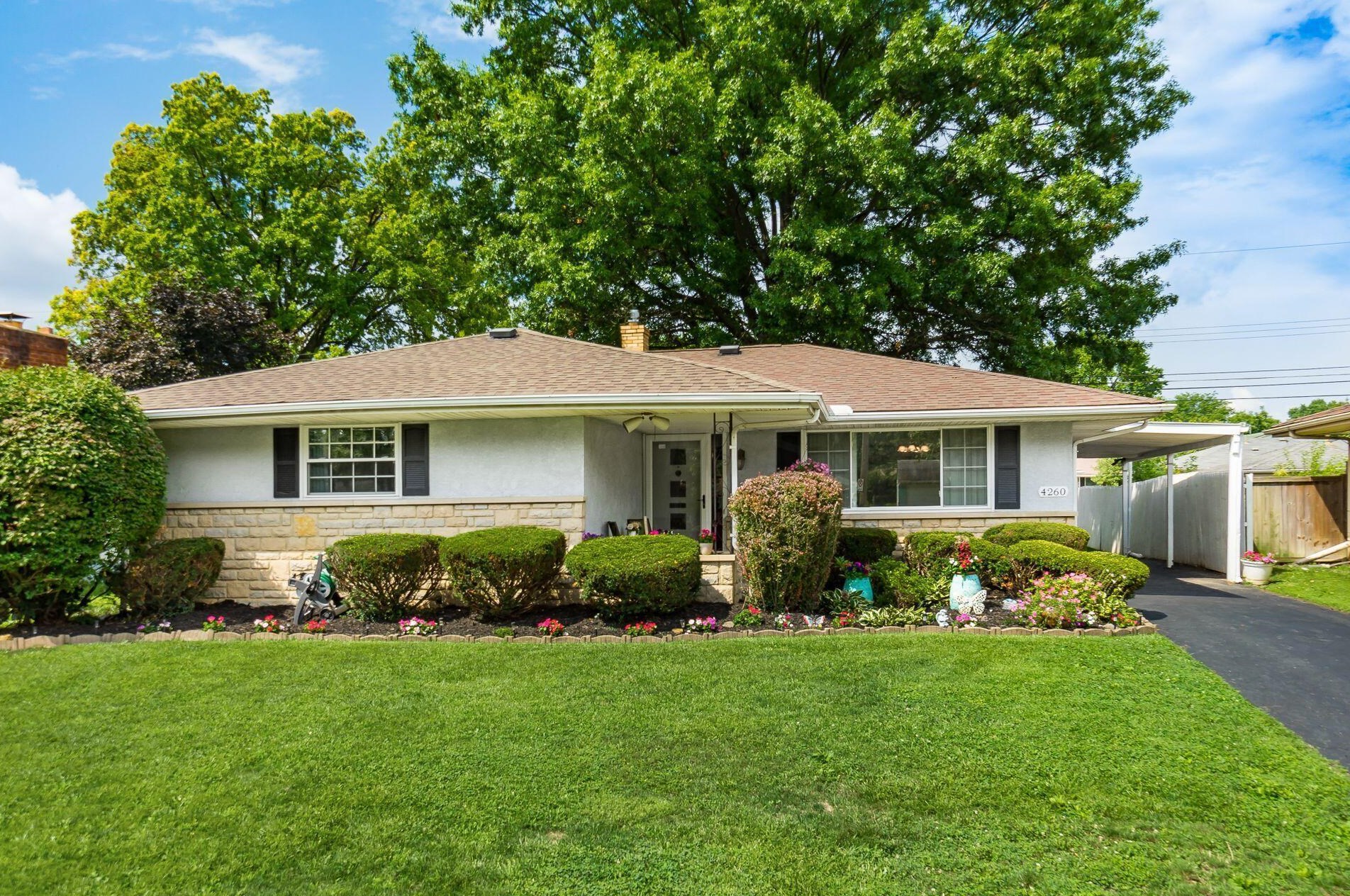 4260 Livingston Ave, Columbus, OH 43227-2463