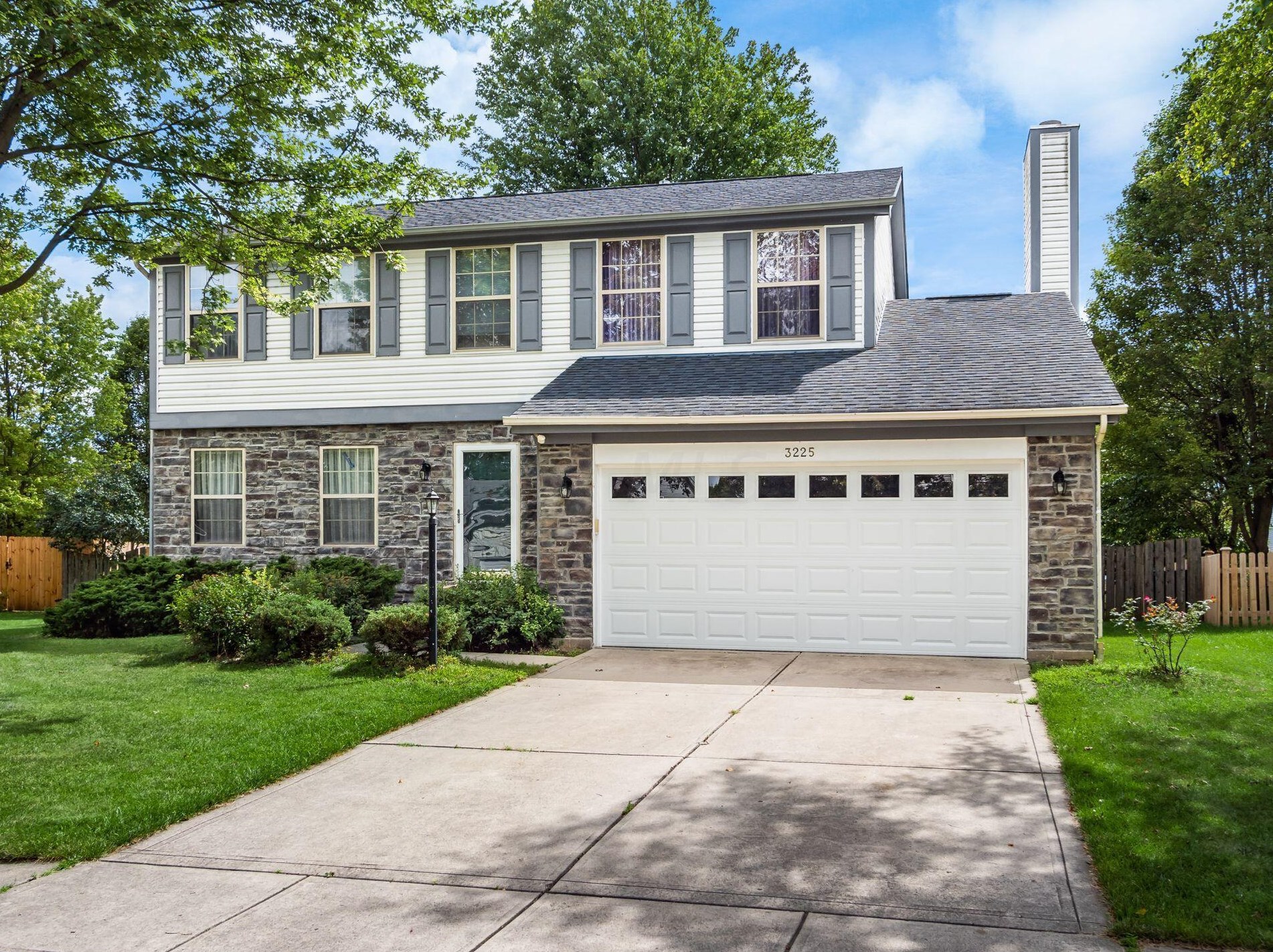 3225 Prairie Gardens Dr, Hilliard, OH 43026-3821