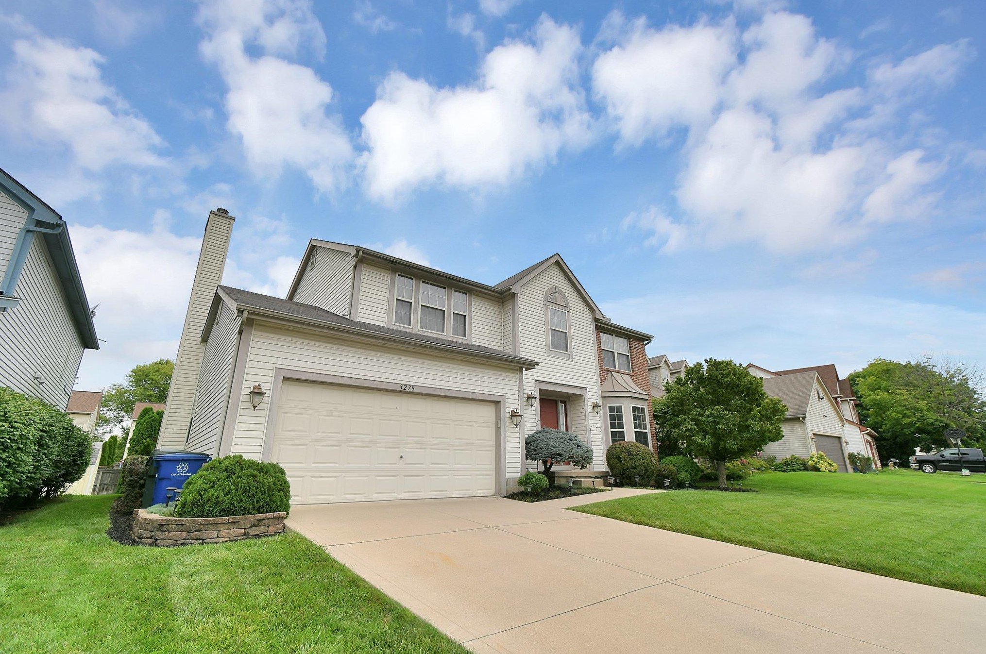 3279 Jacklin Dr, Pickerington, OH 43147-9570