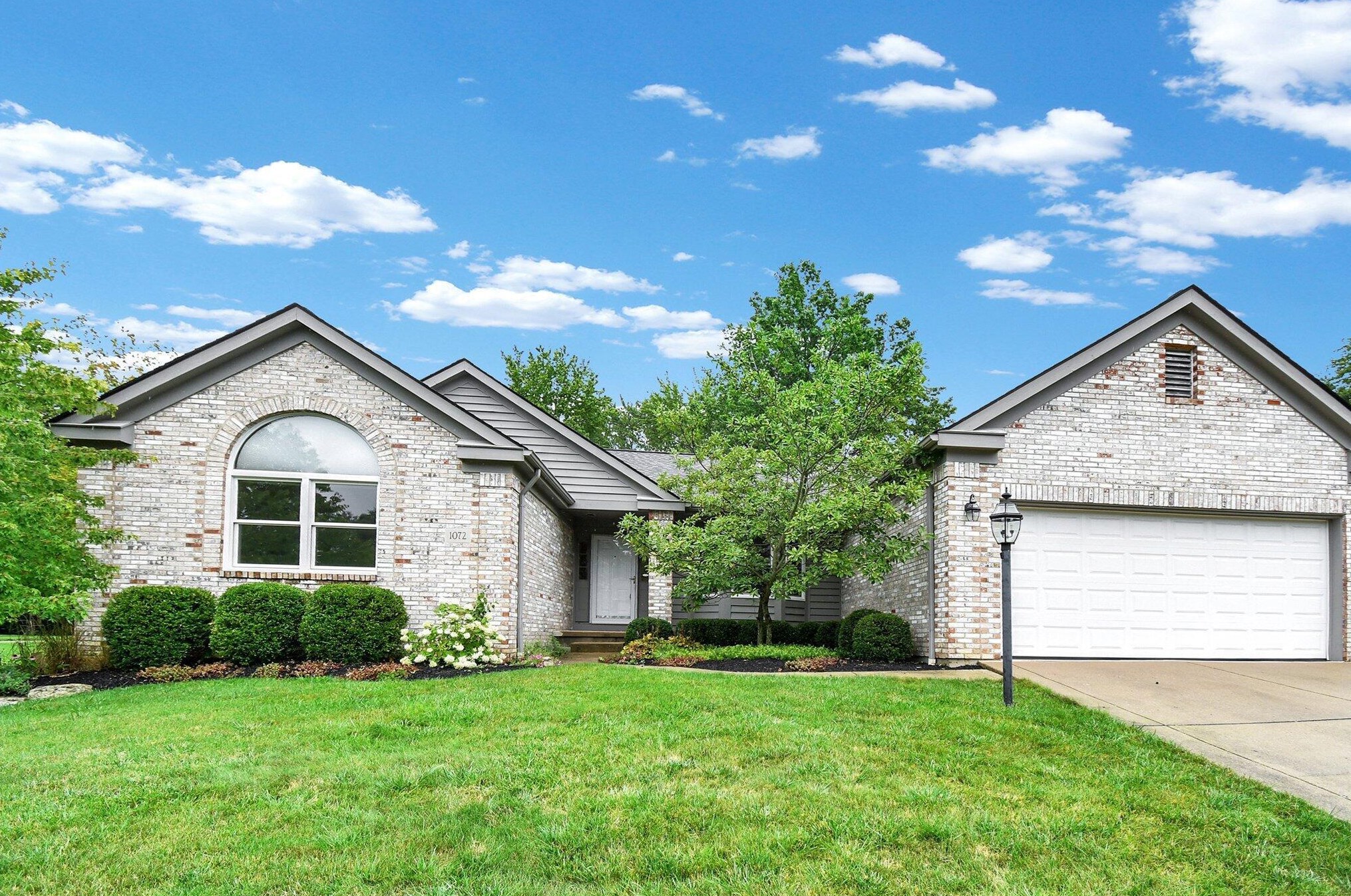 1072 Riva Ridge Blvd, Columbus, OH 43230-5802