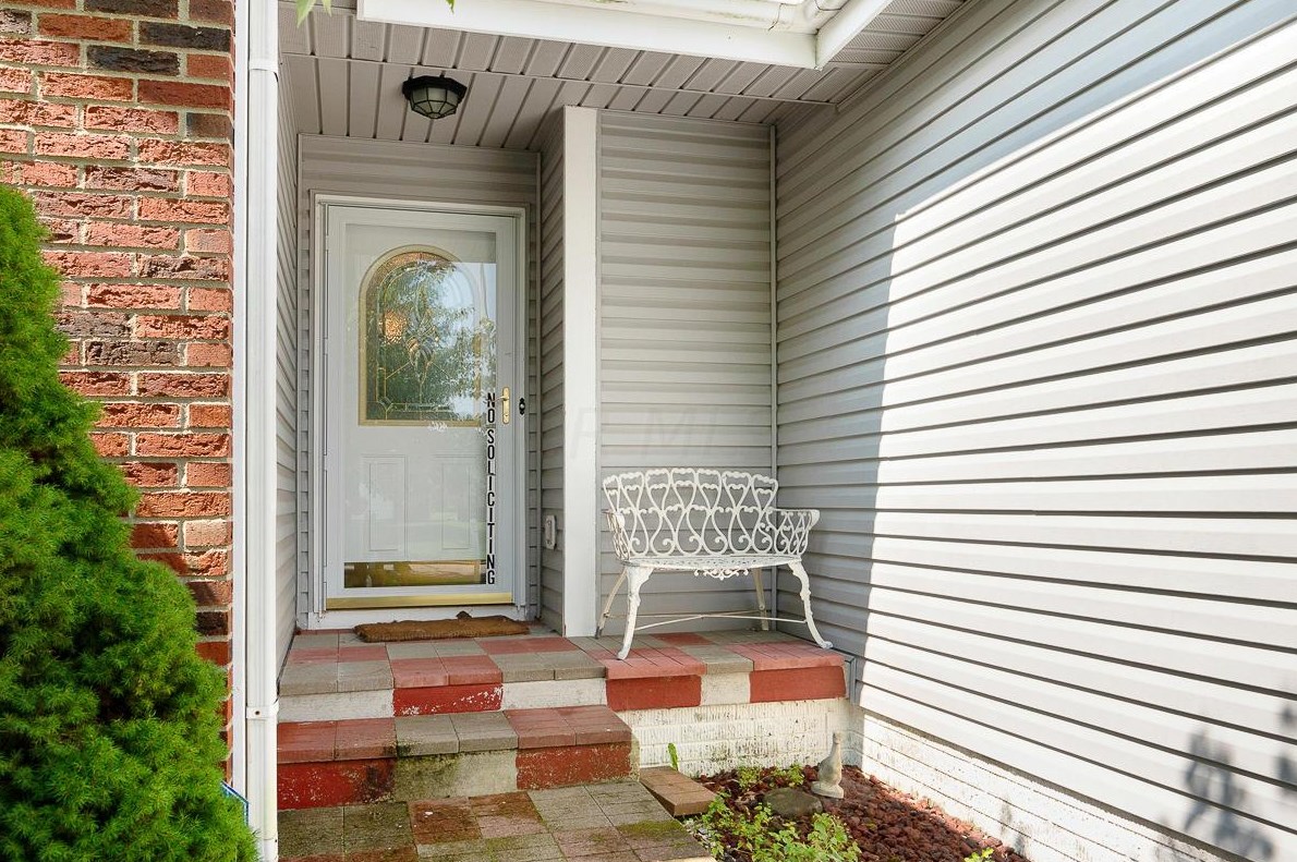 5611 Quinn Ct, Westerville, OH 43081