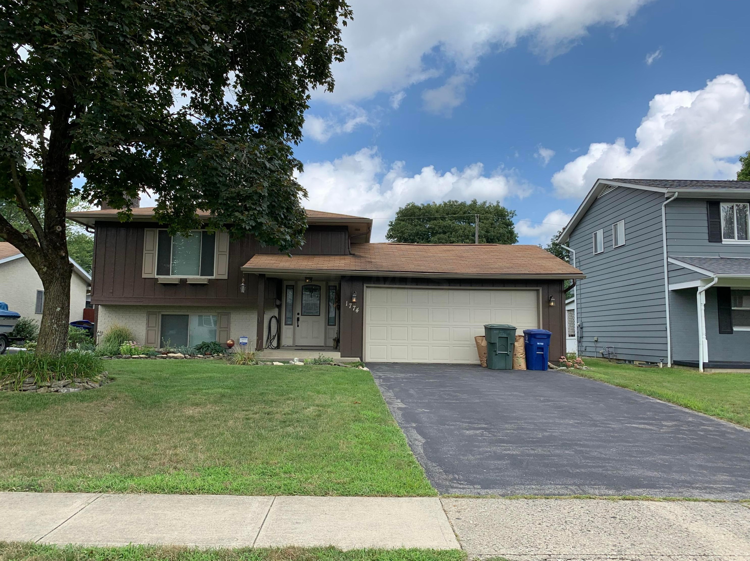 1774 Rocky Pine Loop, Columbus, OH 43229-3616