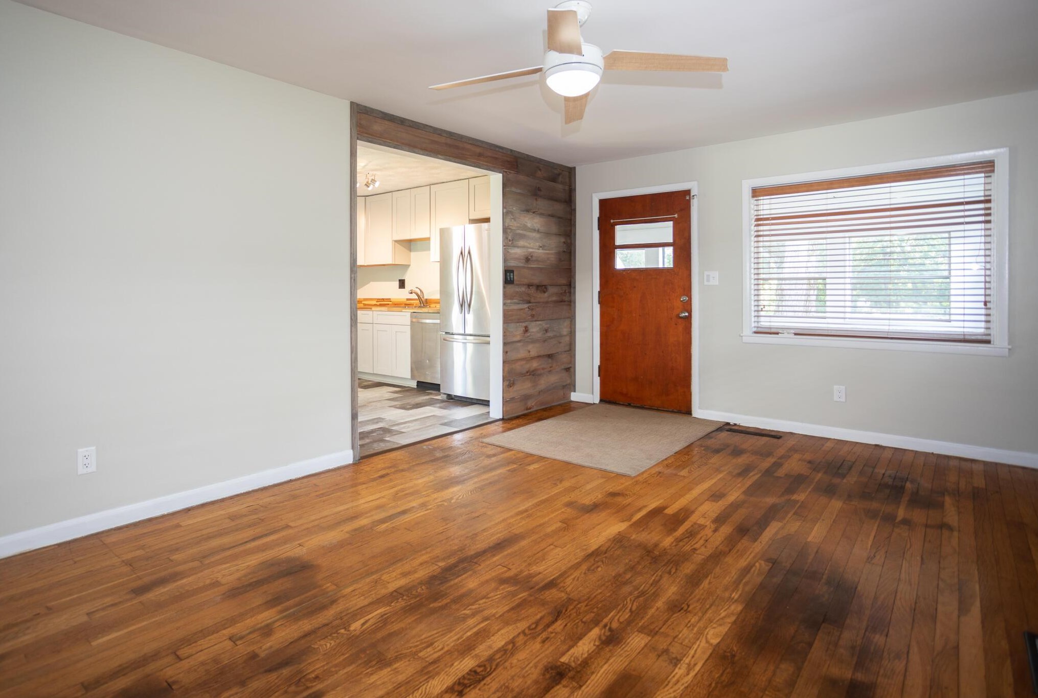 470 Kanawha Ave, Columbus, OH 43214-1214