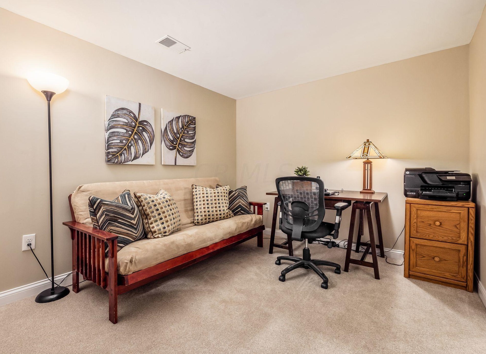 1211 Kenbrook Hills Dr, Columbus OH 43220-4968 exterior