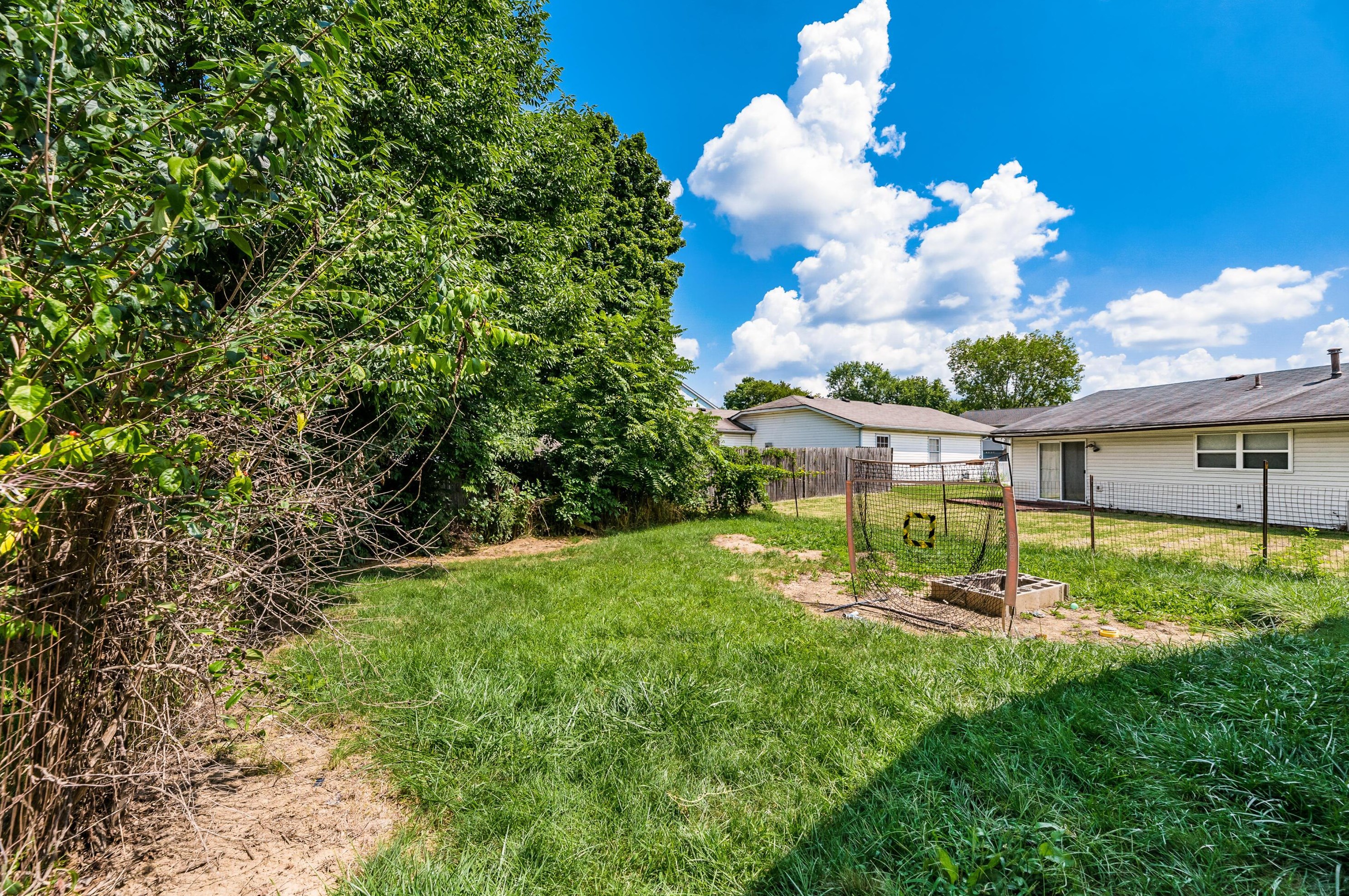 4108 Greenery Dr, Columbus OH 43207-4674 exterior