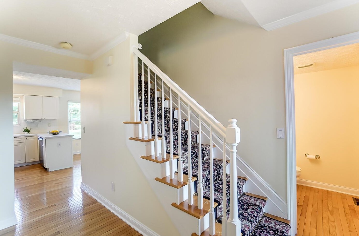 6255 Interlachen Ave, Westerville, OH 43082-8589