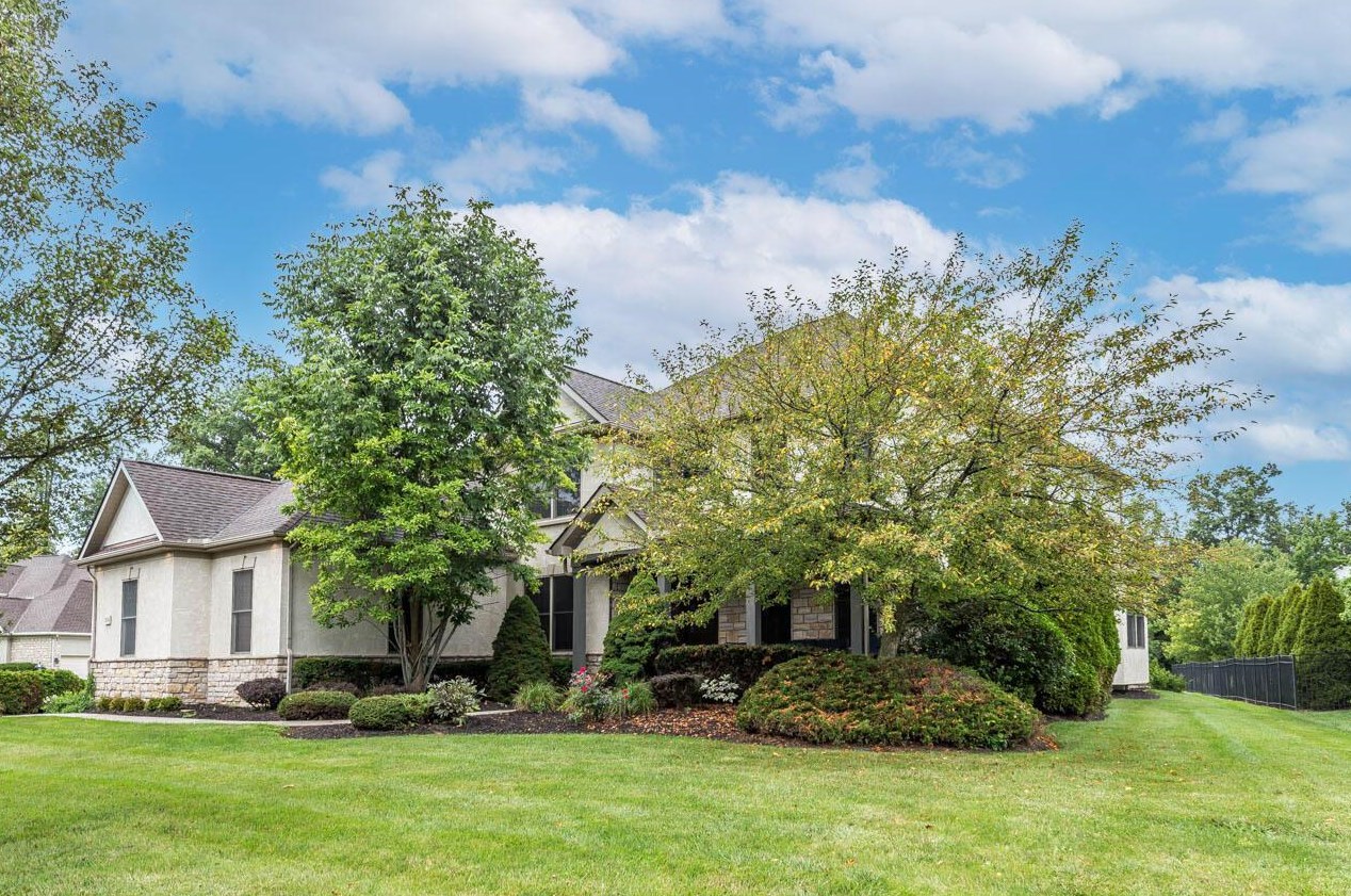 13824 Violet Meadows Ave, Pickerington OH  43147-8028 exterior