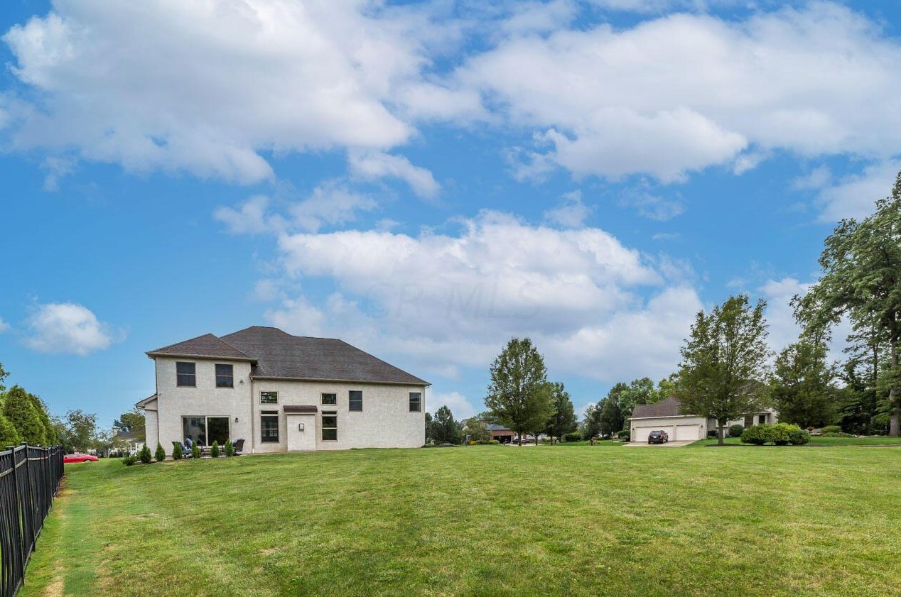 13824 Violet Meadows Ave, Pickerington OH  43147-8028 exterior