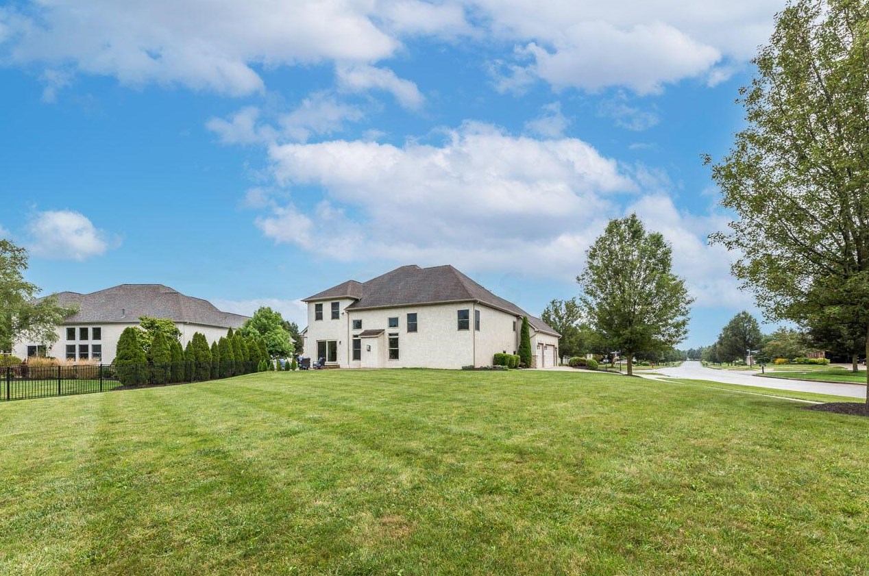 13824 Violet Meadows Ave, Pickerington OH  43147-8028 exterior