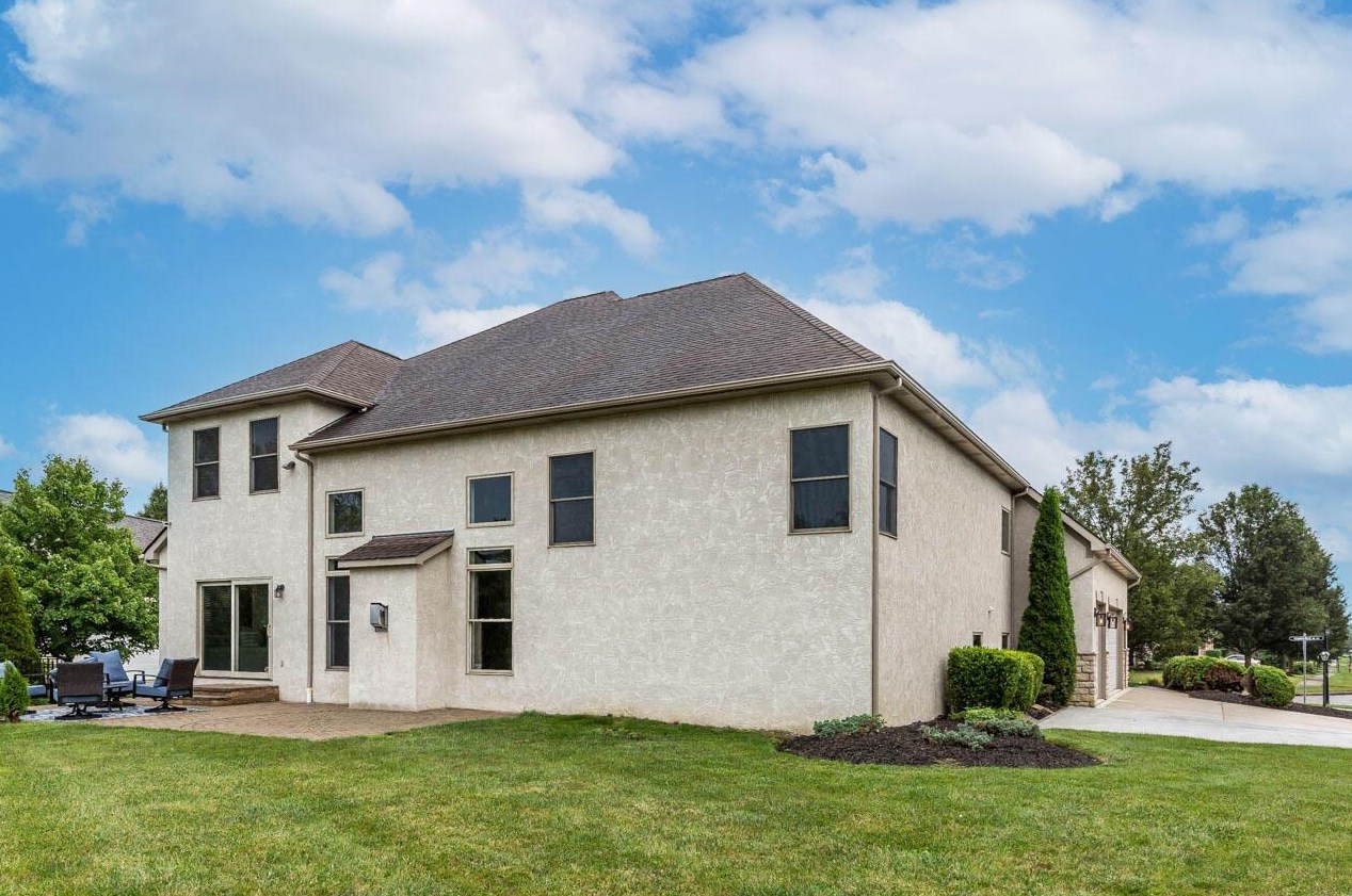 13824 Violet Meadows Ave, Pickerington OH  43147-8028 exterior