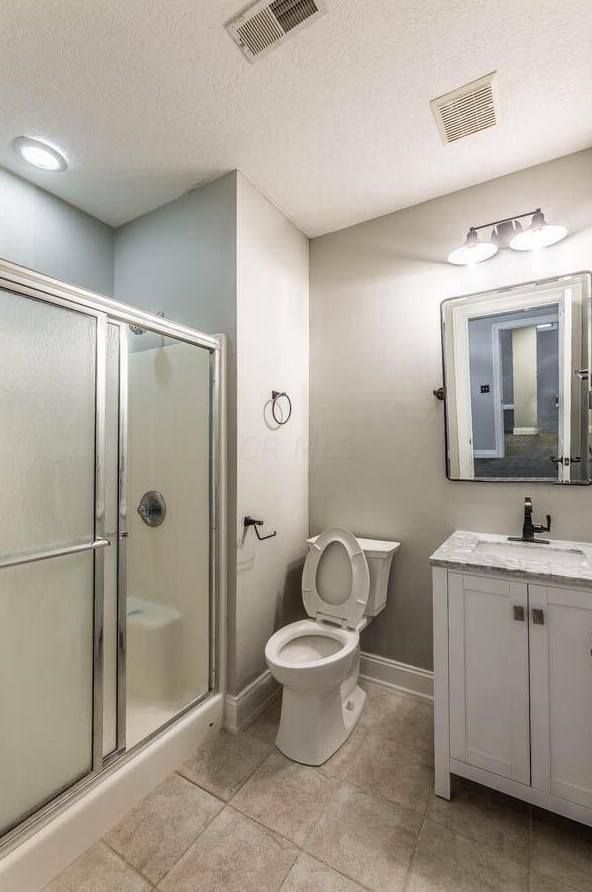 13824 Violet Meadows Ave, Pickerington OH  43147-8028 exterior