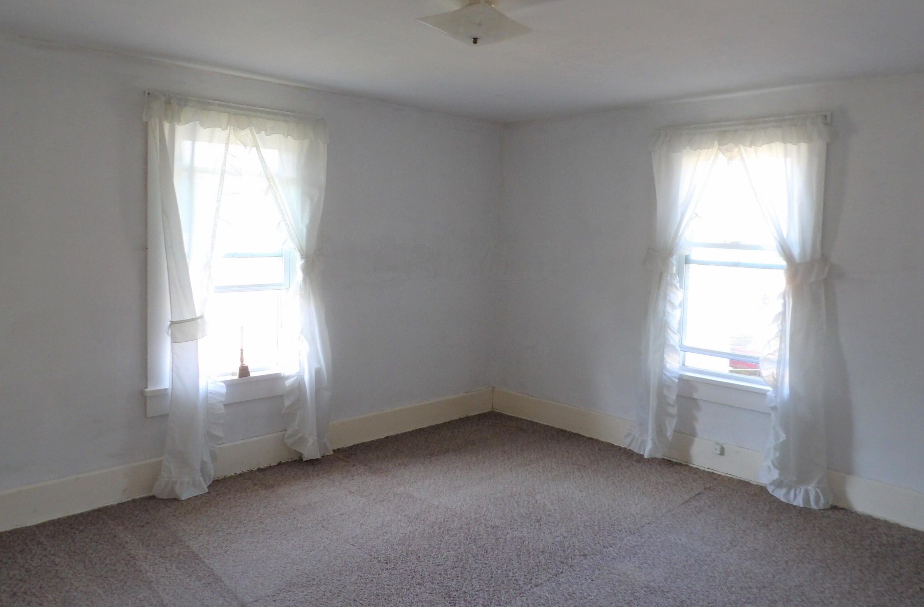 711 Goodwin Ave, Lancaster OH  43130-2438 exterior